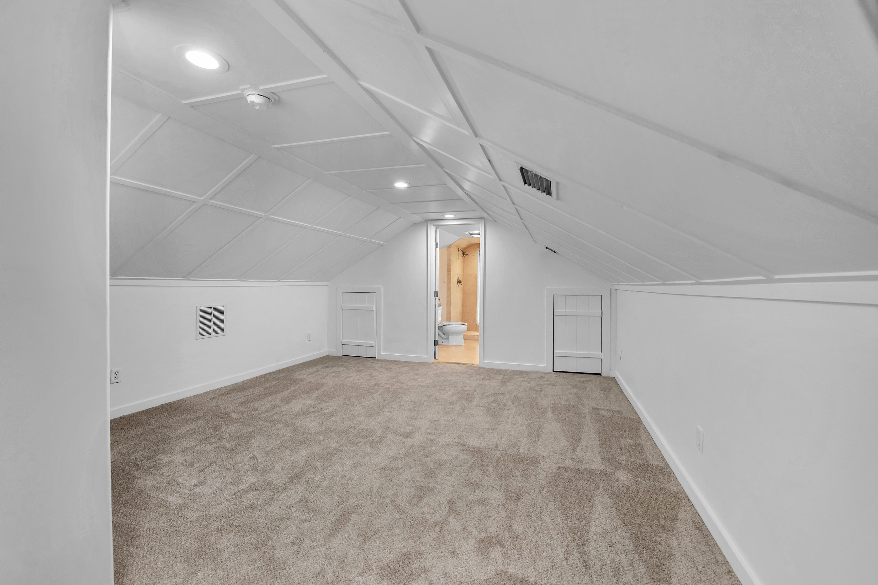 TOWN OF SANTA ROSA - Residential