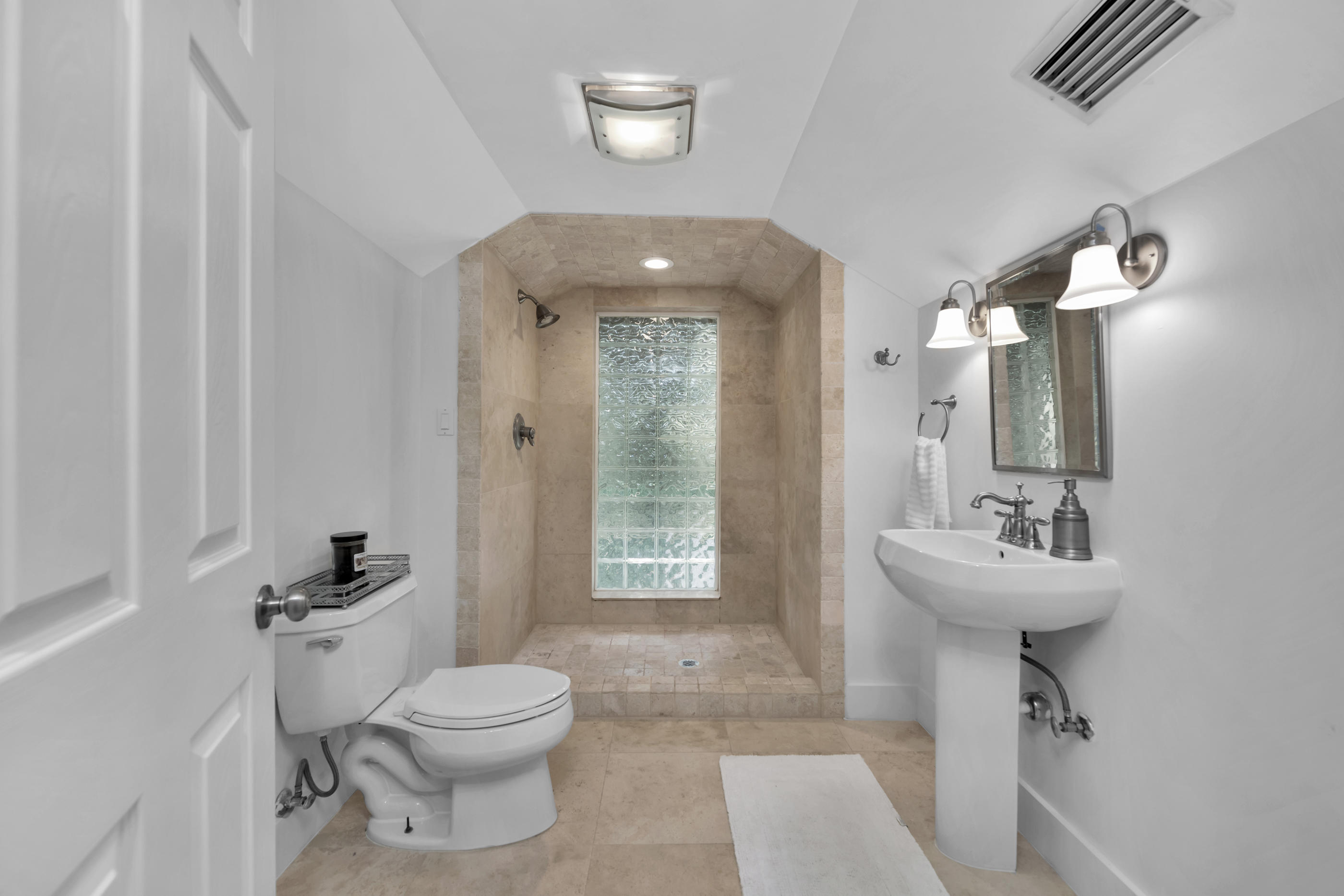 TOWN OF SANTA ROSA - Residential