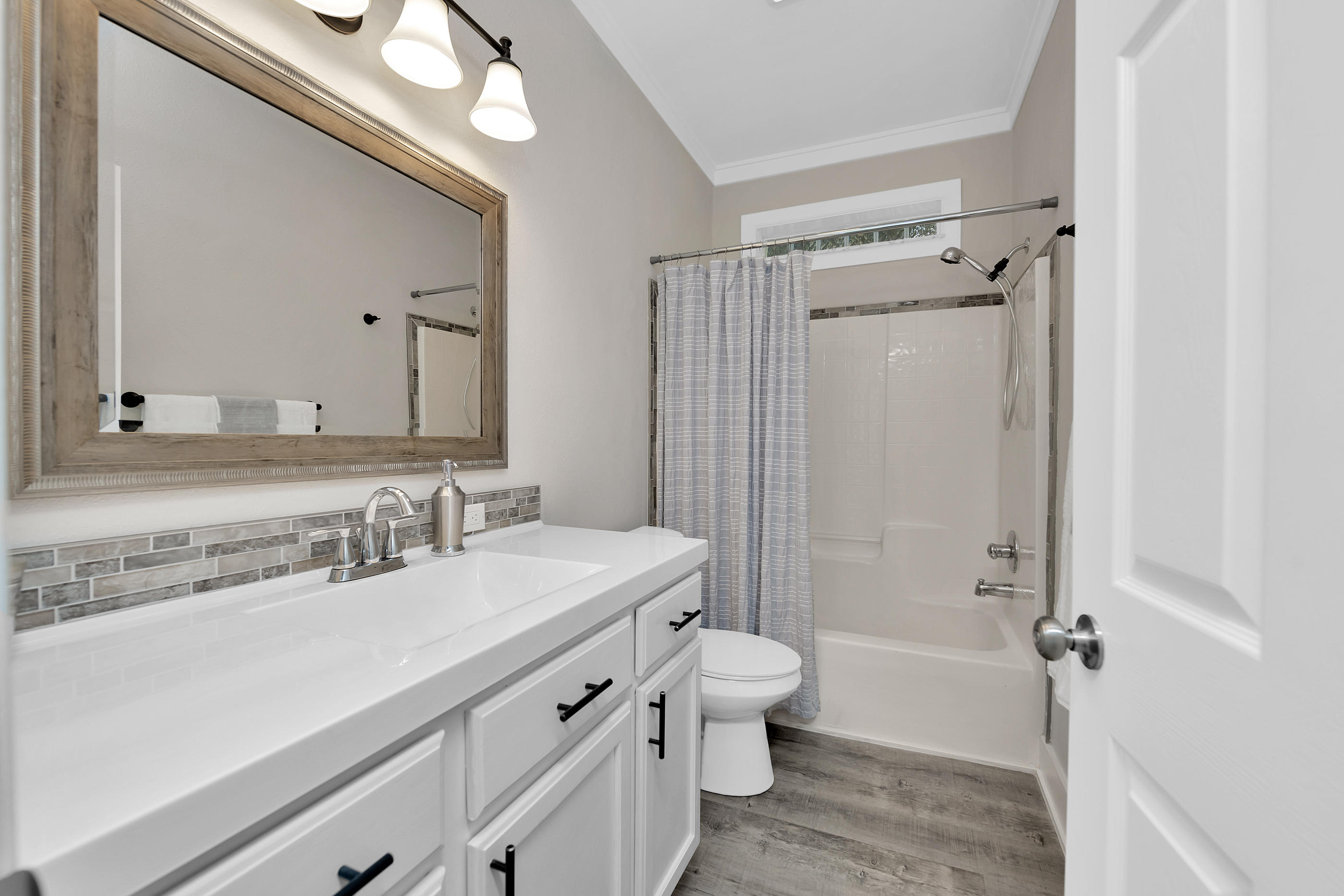 TOWN OF SANTA ROSA - Residential