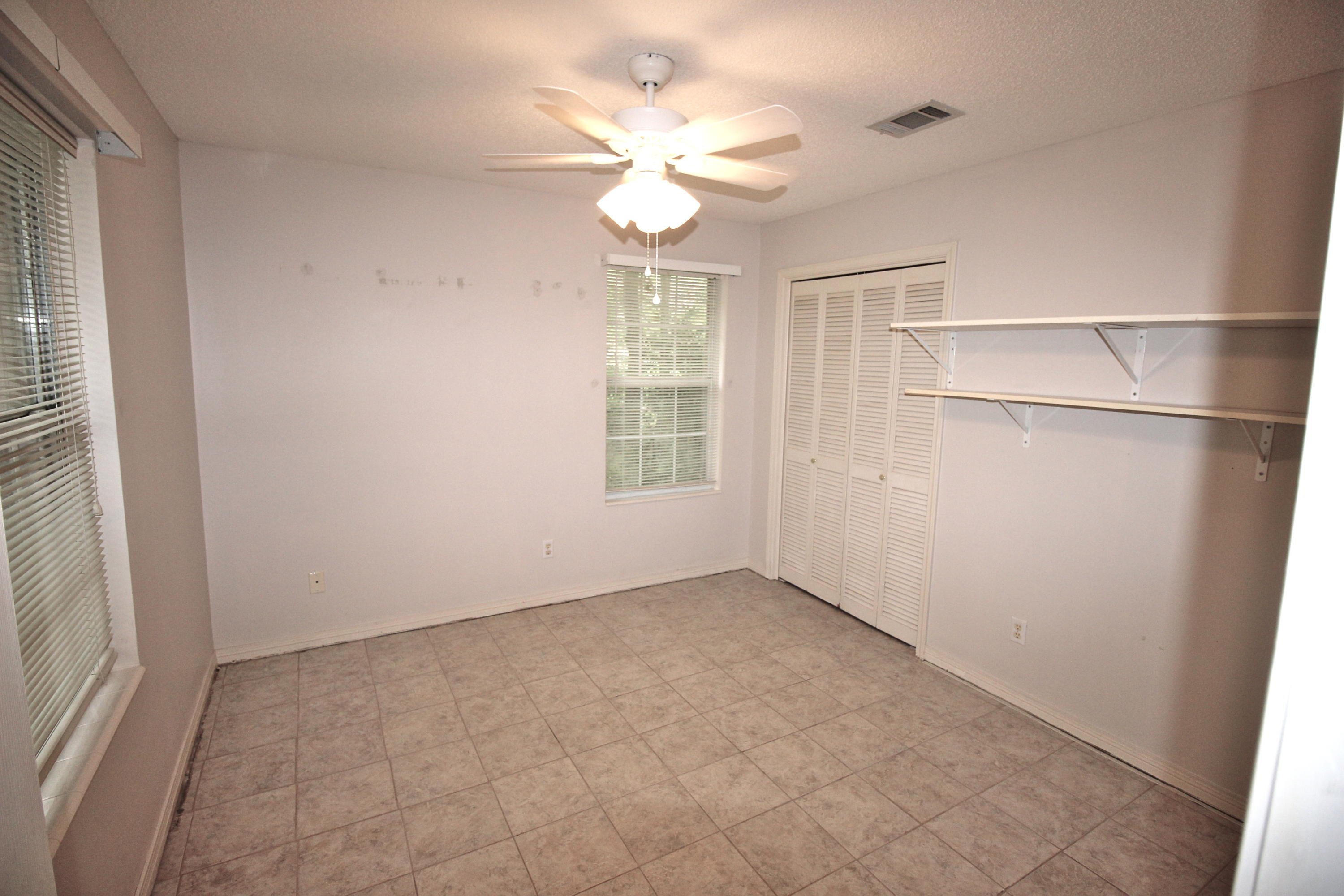 PINE SHORES - Residential