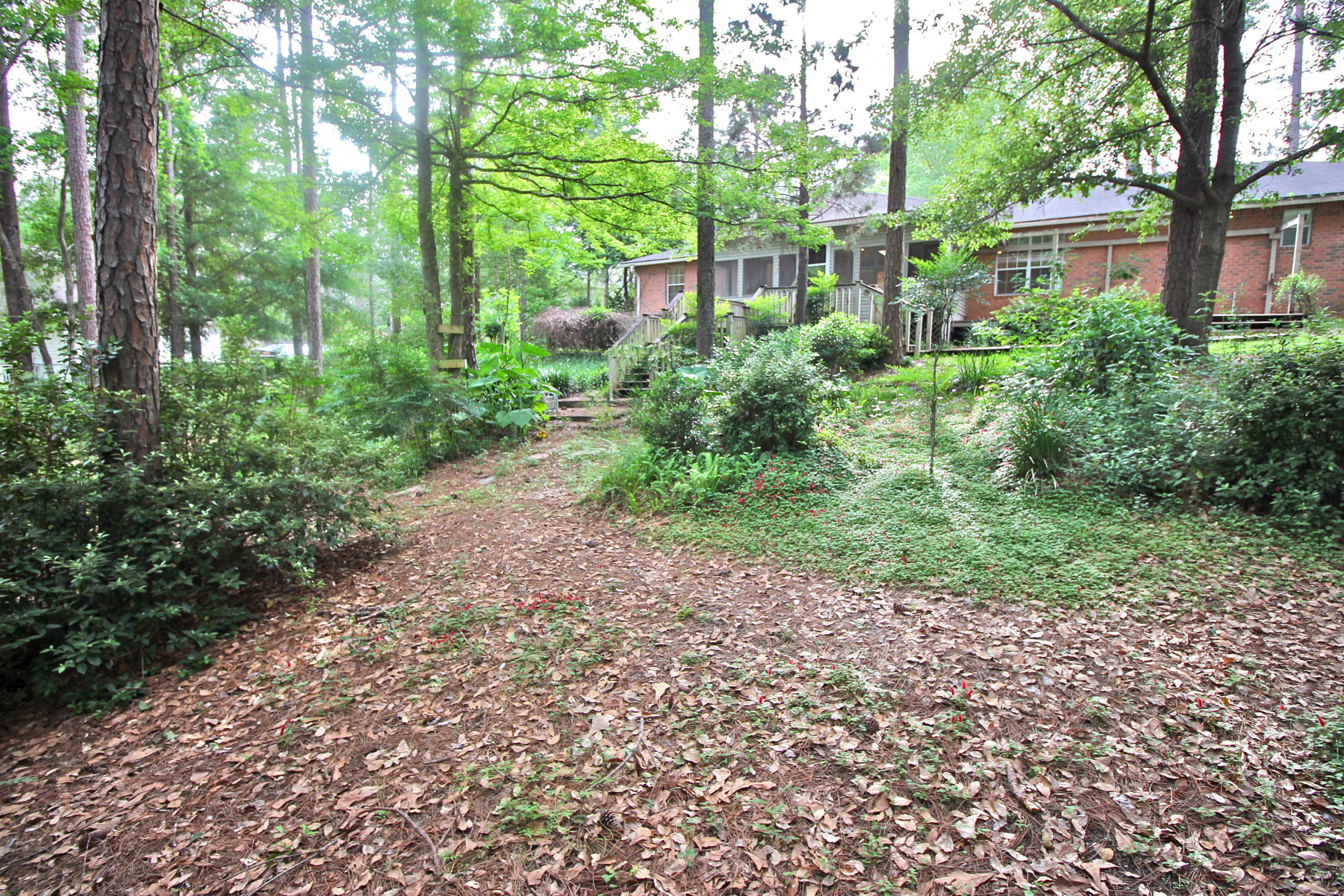 PINE SHORES - Residential