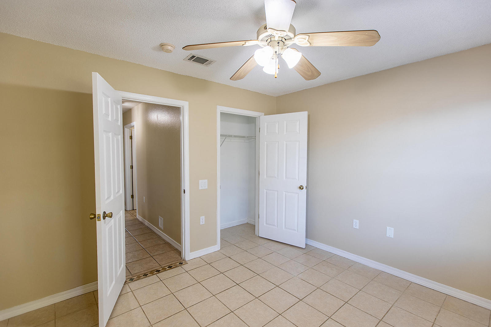 LIGHTHOUSE POINTE UNIT 1 & 2 - Residential