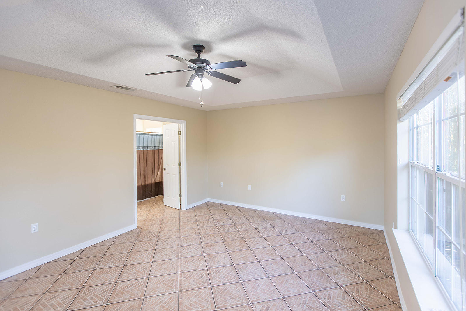 LIGHTHOUSE POINTE UNIT 1 & 2 - Residential