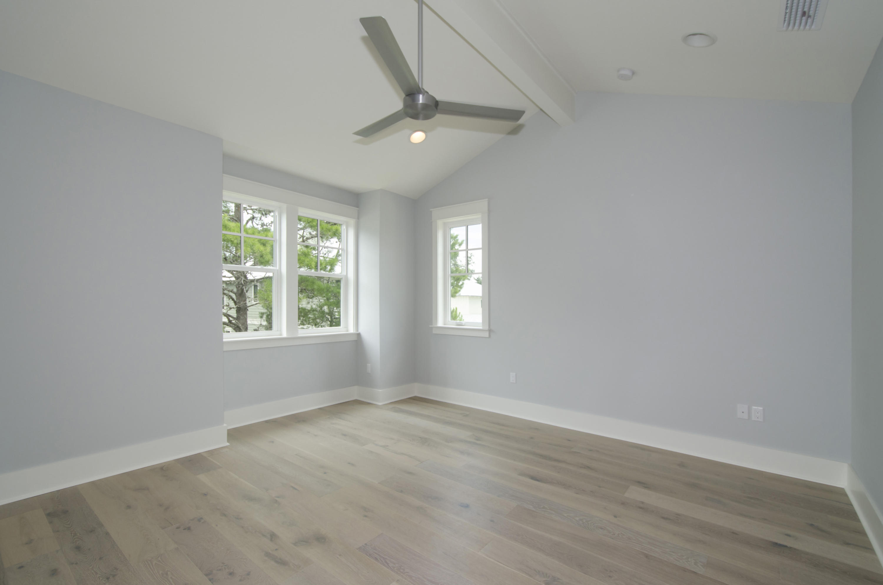 FOREST LAKES - Residential