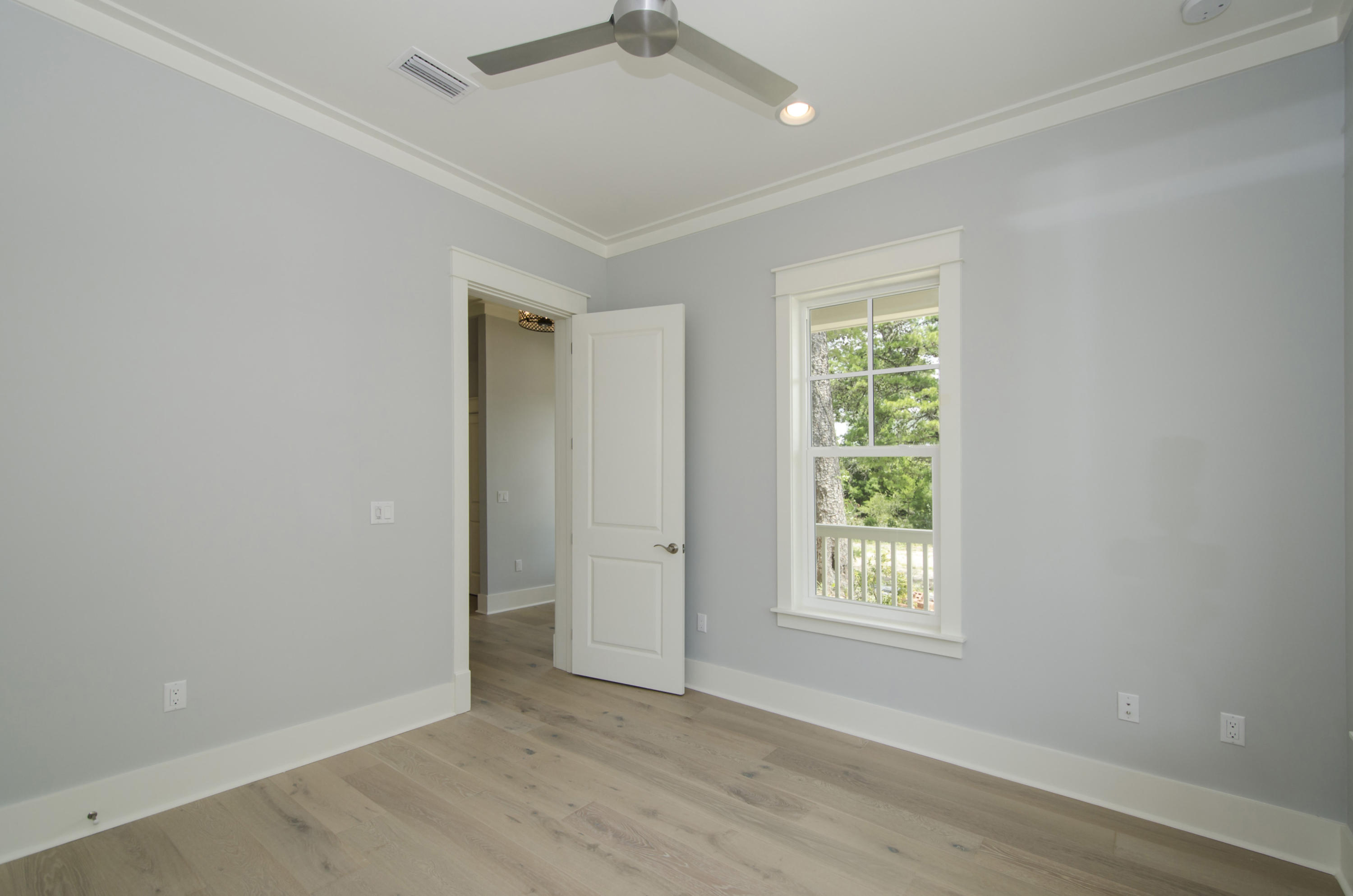 FOREST LAKES - Residential