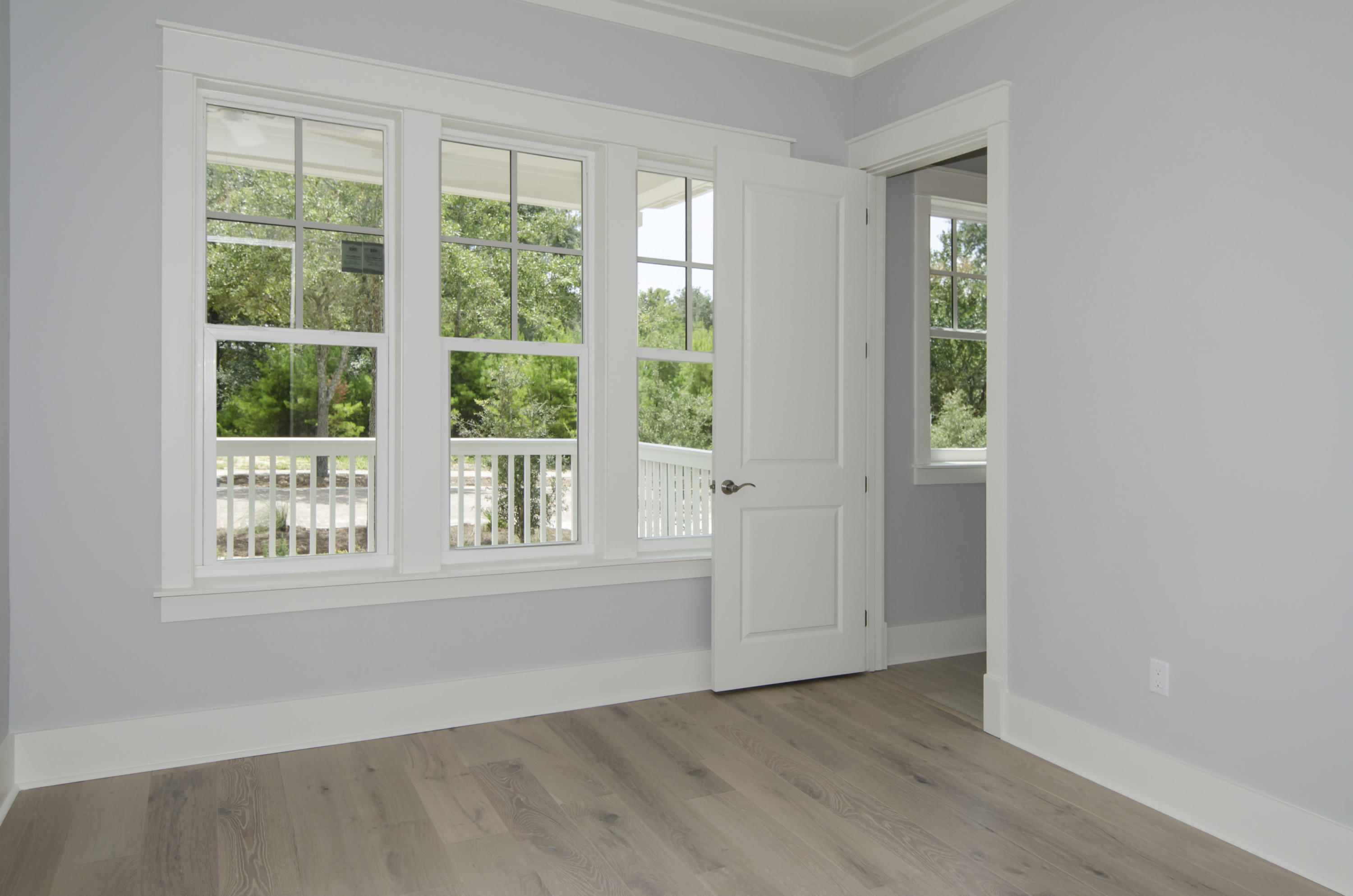 FOREST LAKES - Residential