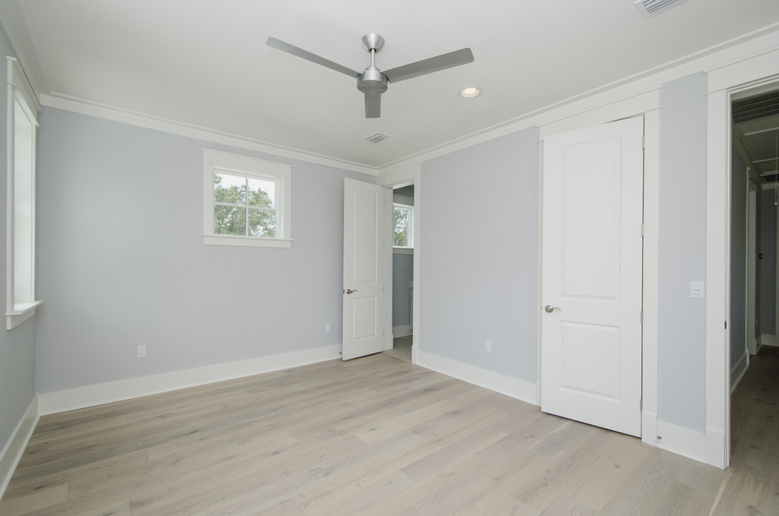 FOREST LAKES - Residential