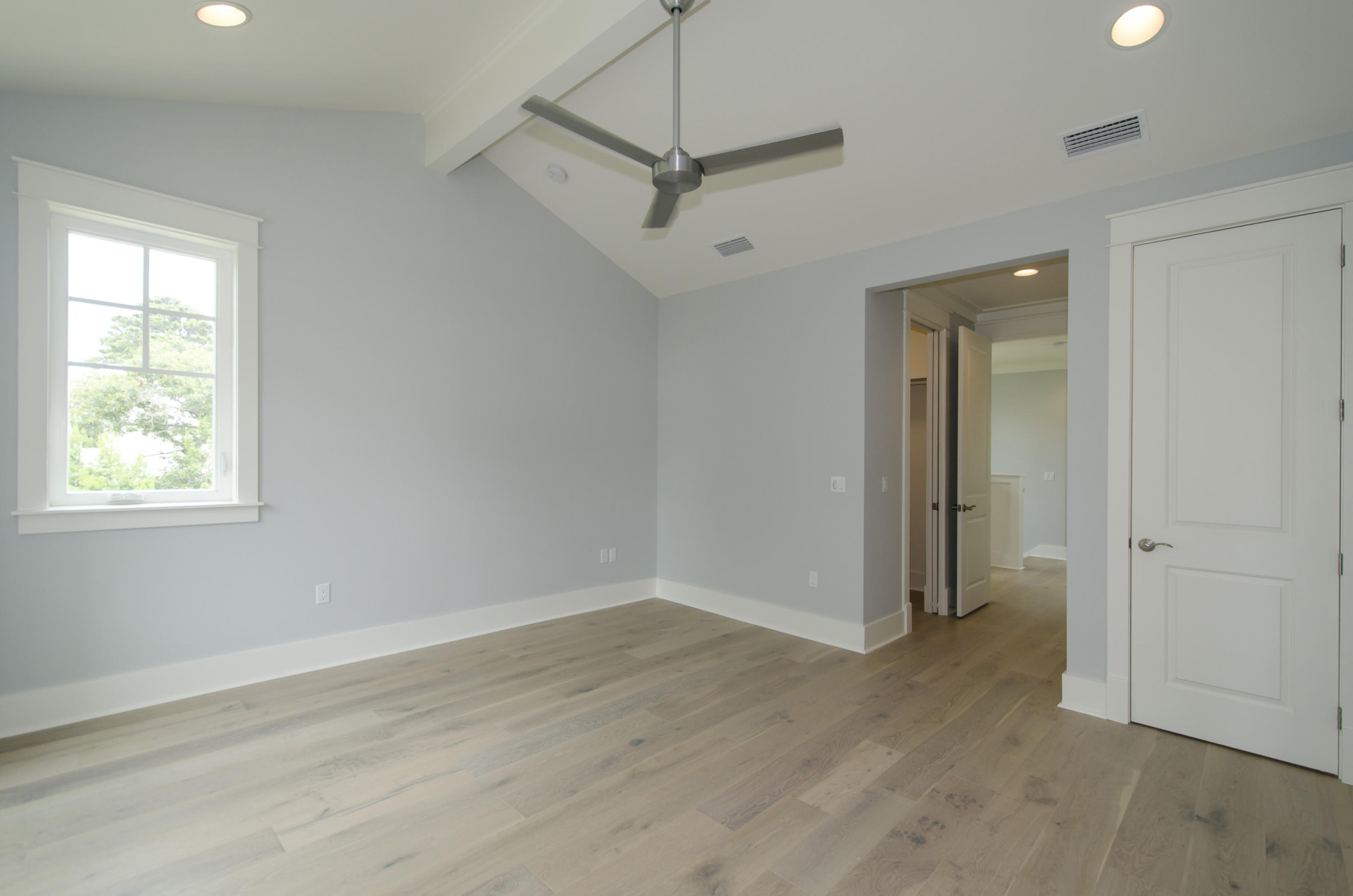 FOREST LAKES - Residential