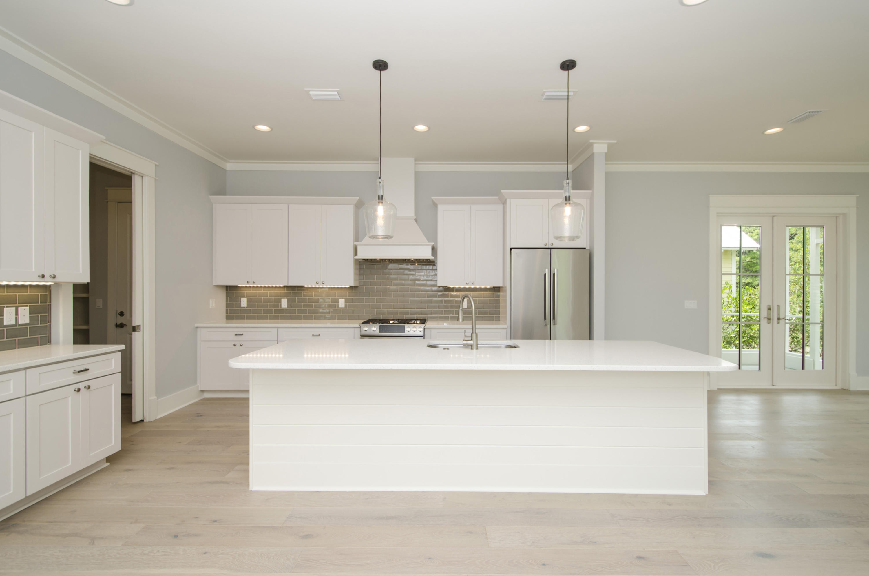 FOREST LAKES - Residential