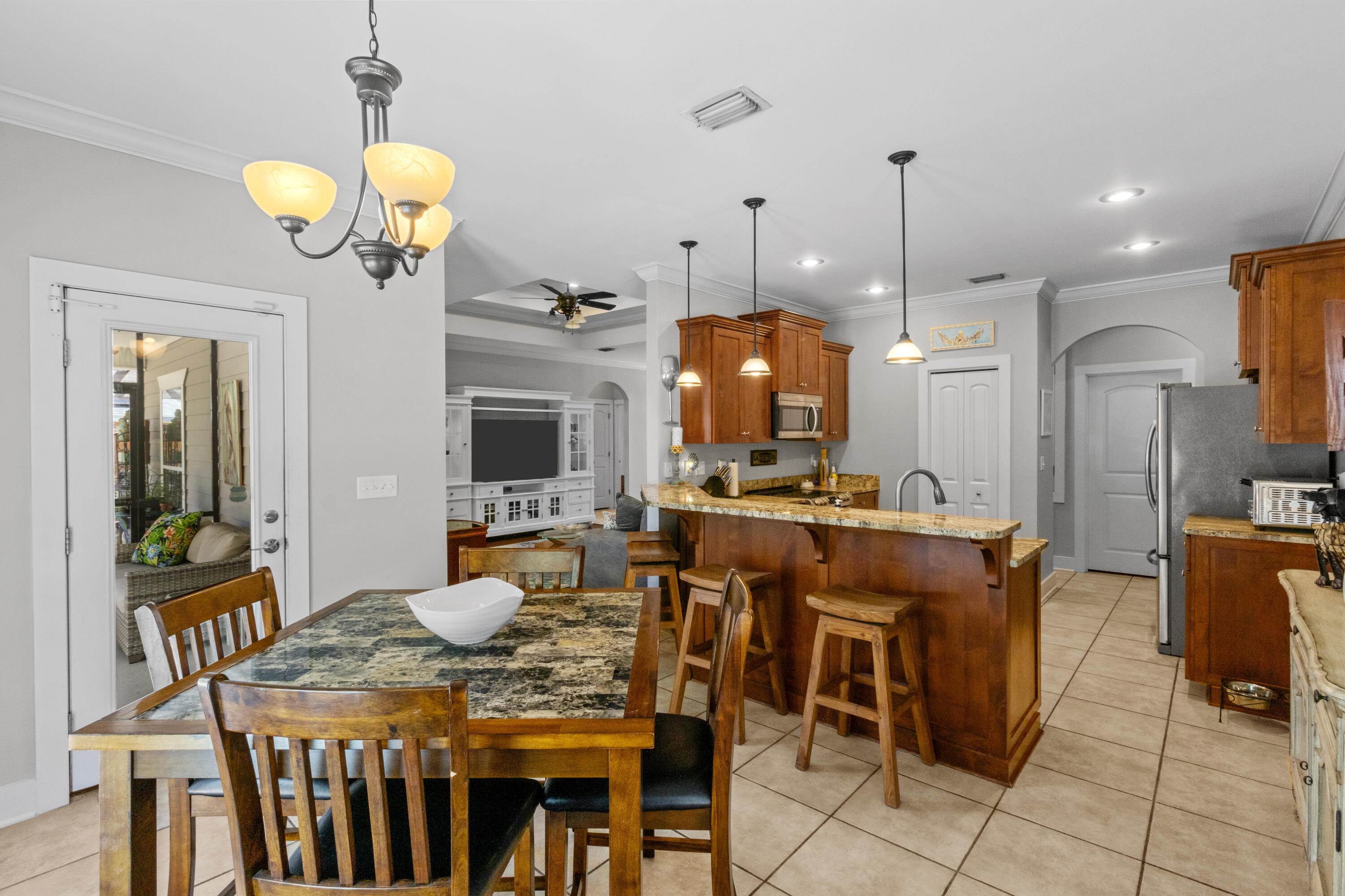 HOLIDAY SHORES ESTATES - Residential