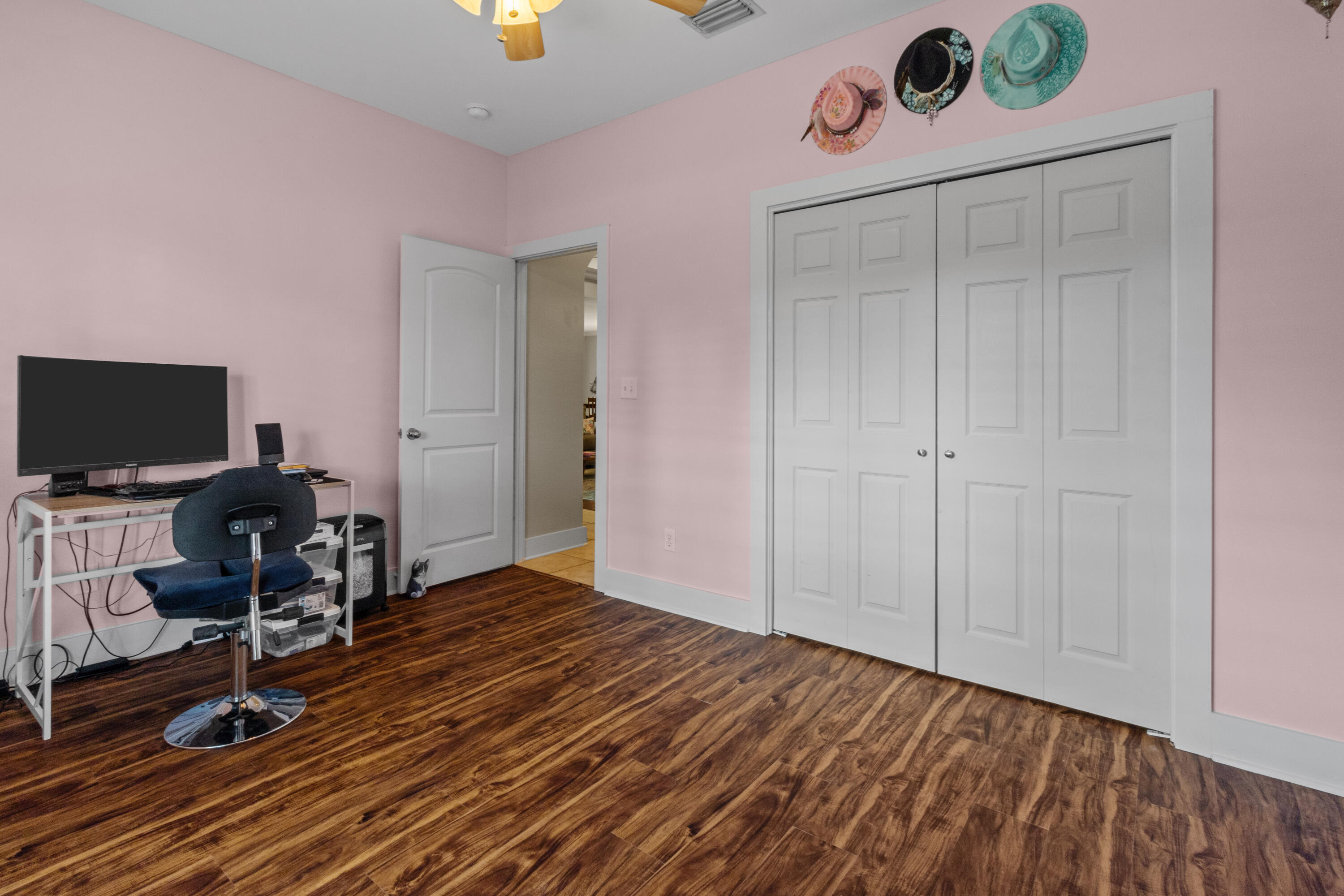 HOLIDAY SHORES ESTATES - Residential