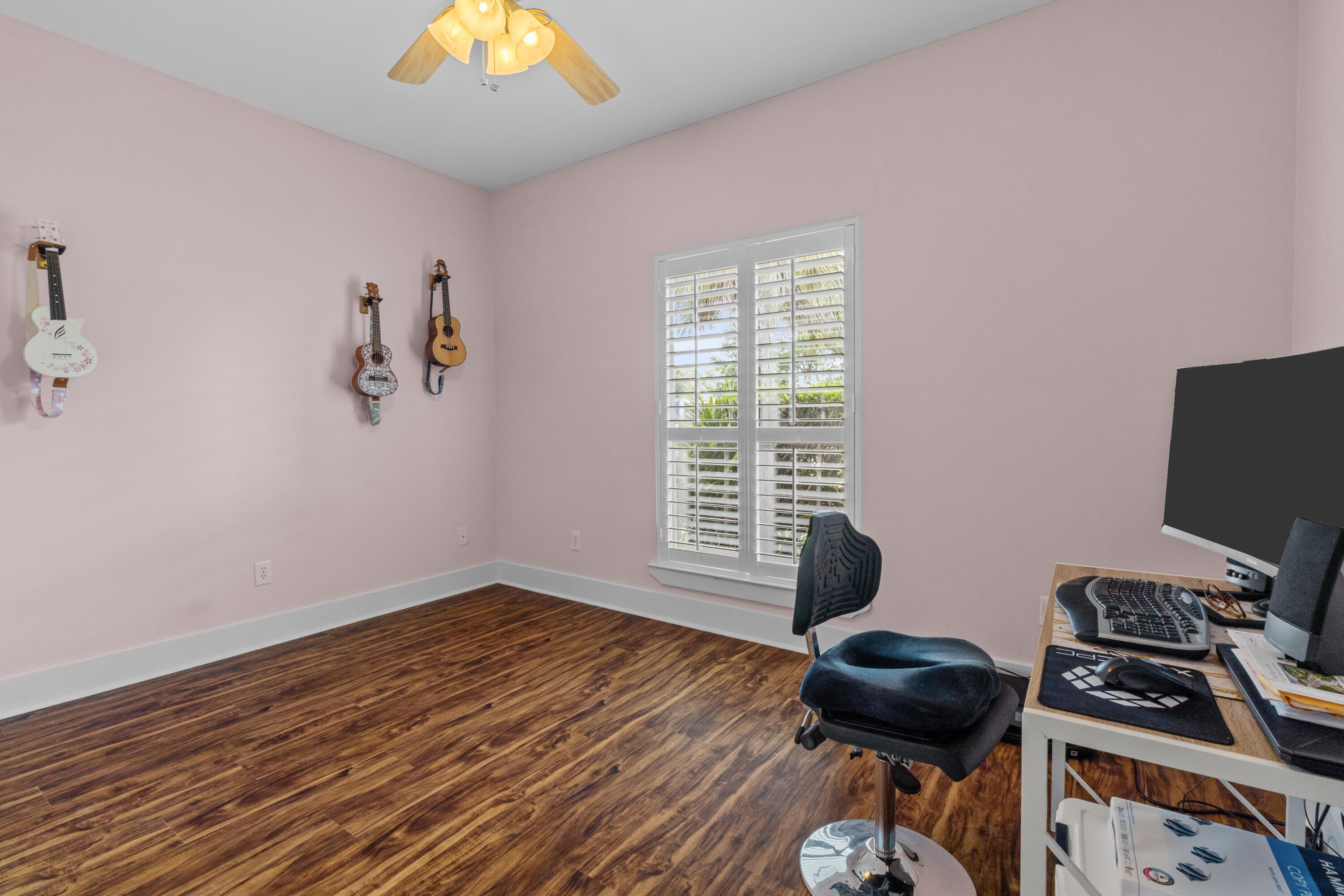 HOLIDAY SHORES ESTATES - Residential