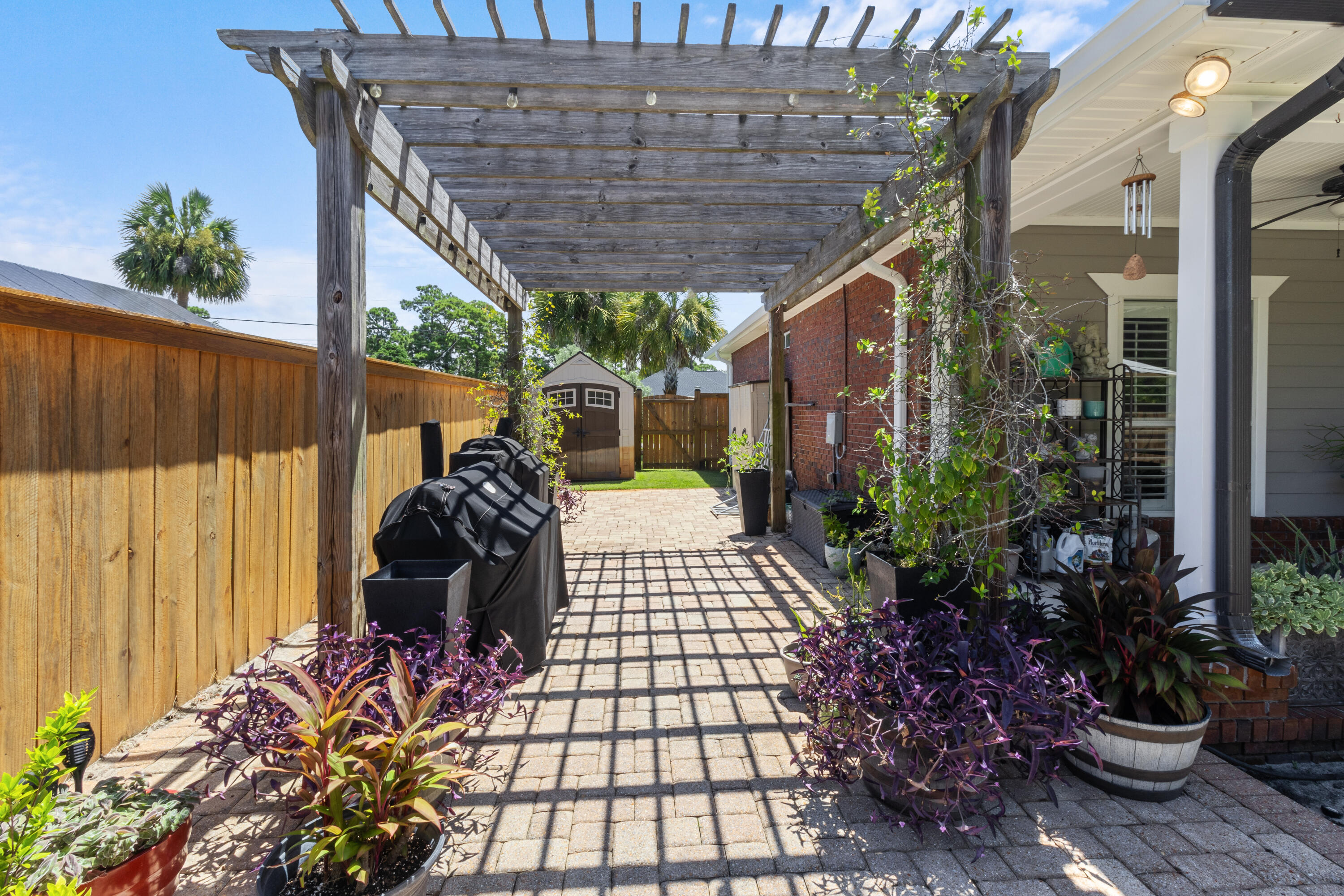 HOLIDAY SHORES ESTATES - Residential