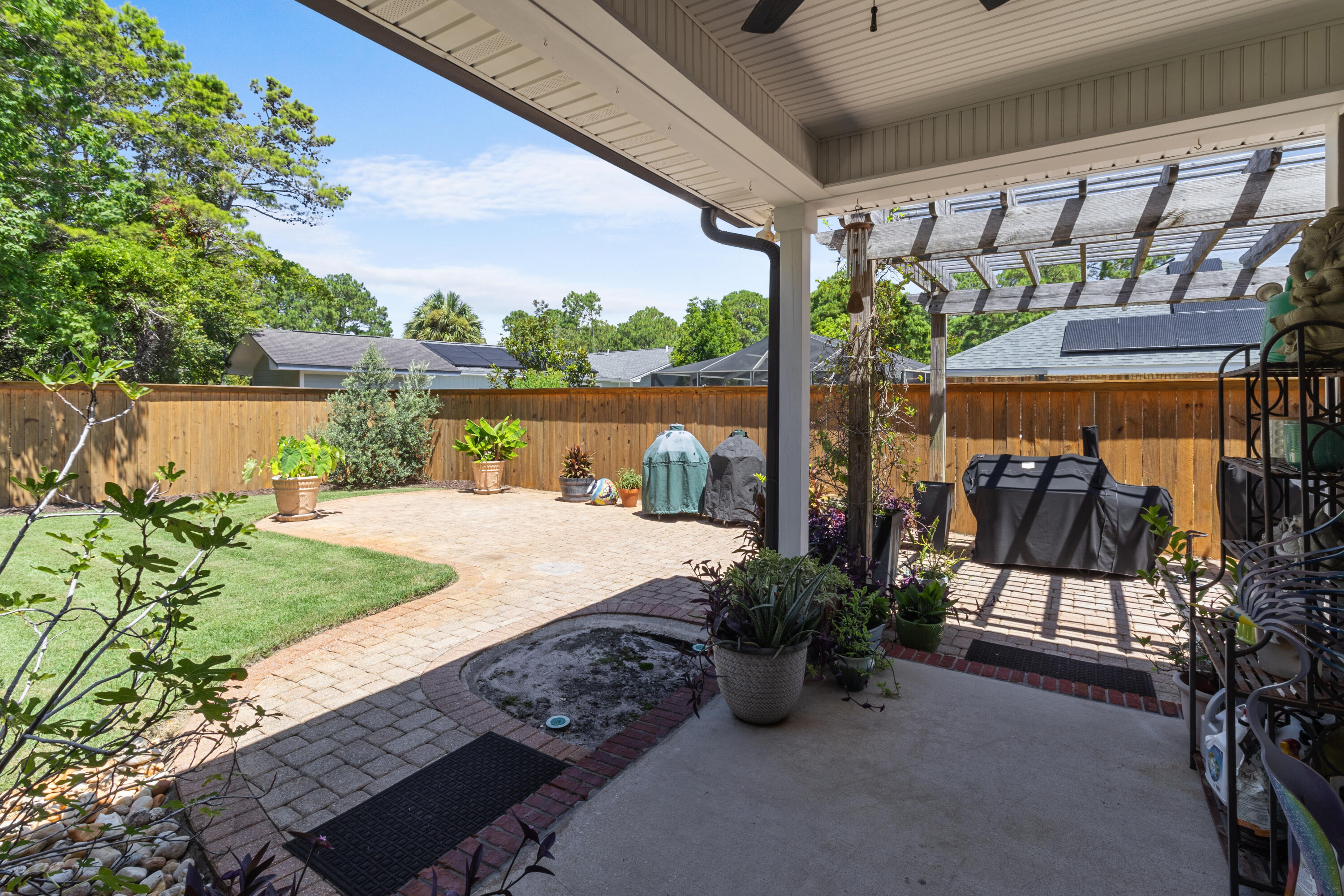 HOLIDAY SHORES ESTATES - Residential