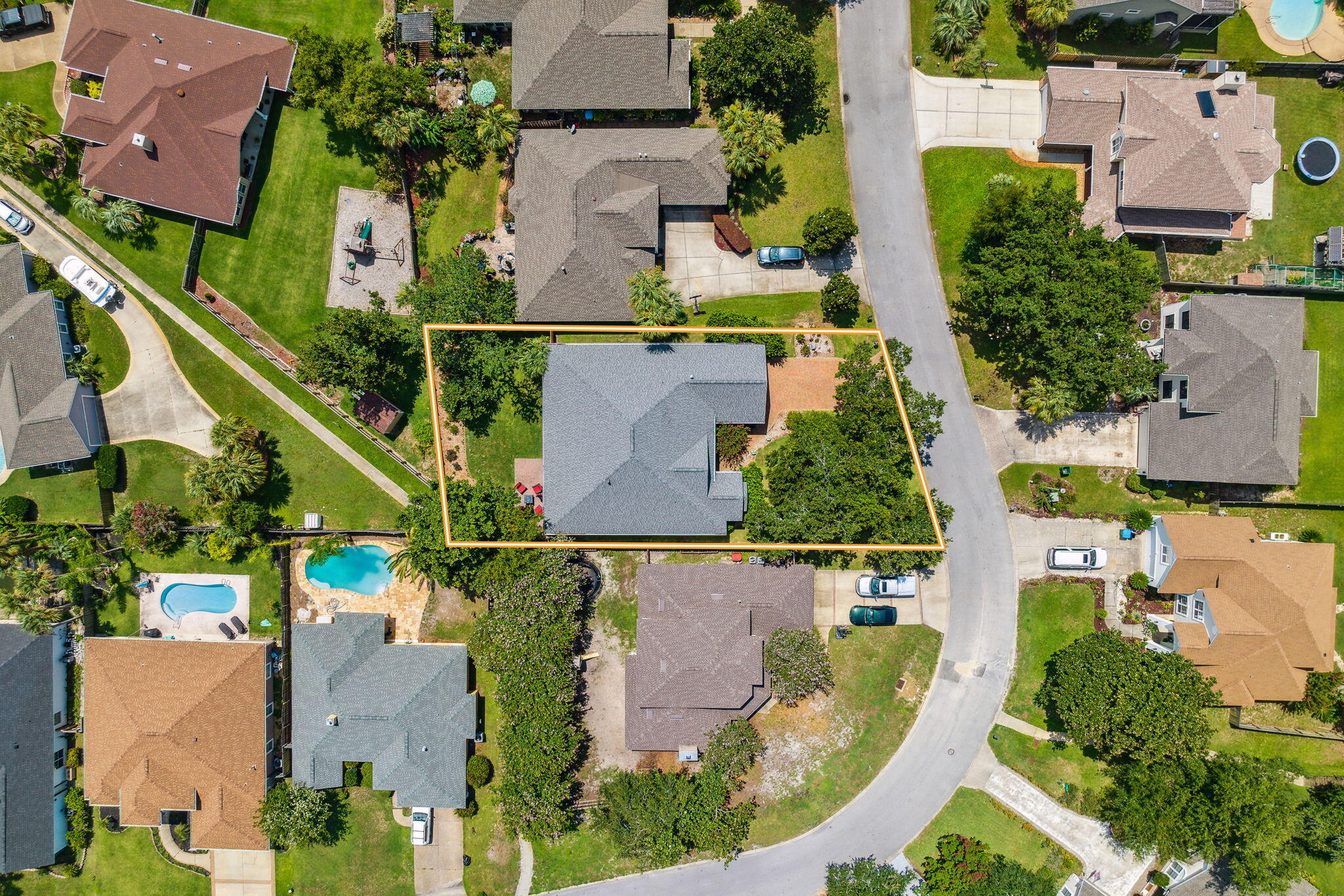 PELICAN BAY S/D - Residential