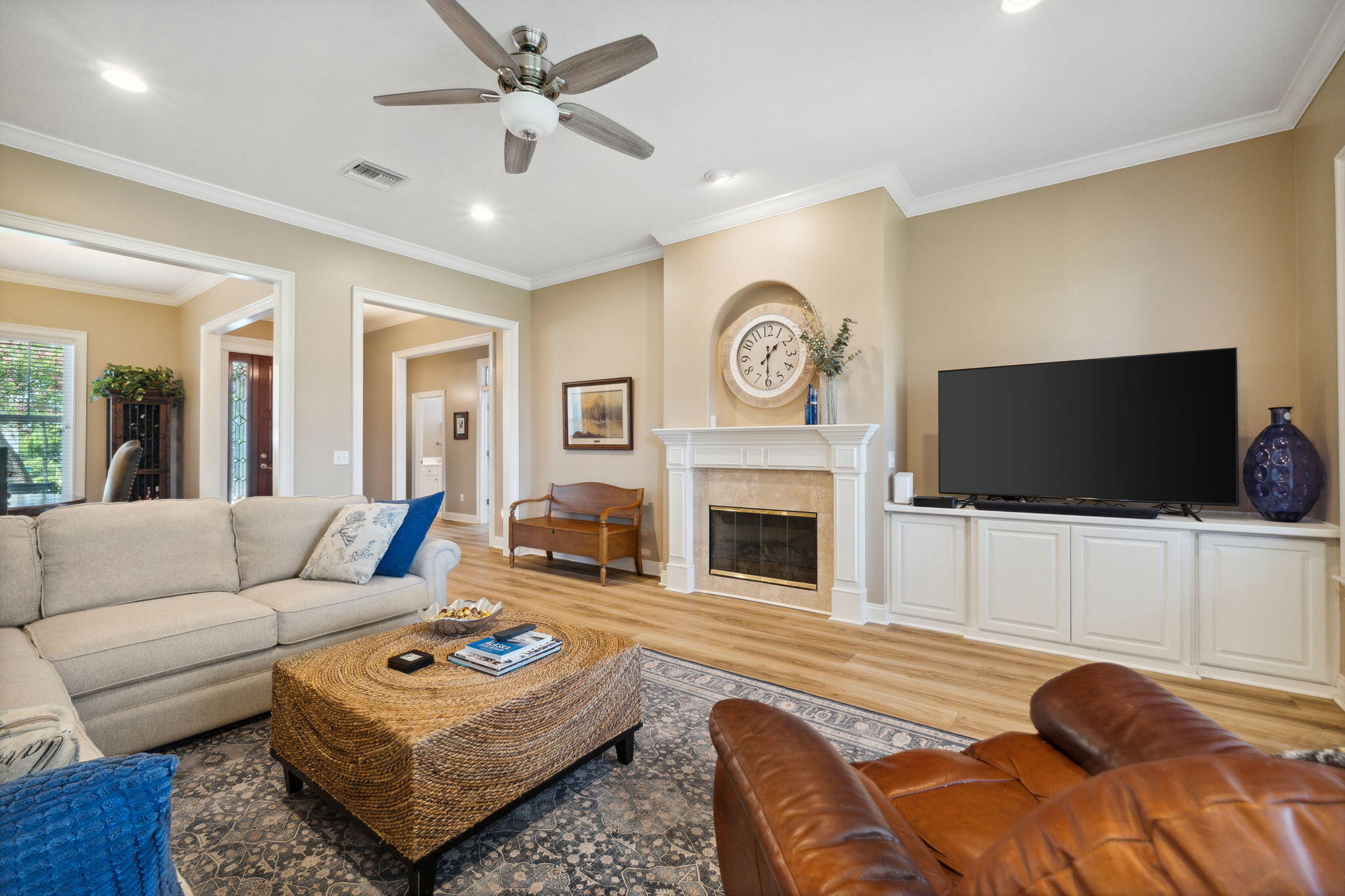 PELICAN BAY S/D - Residential