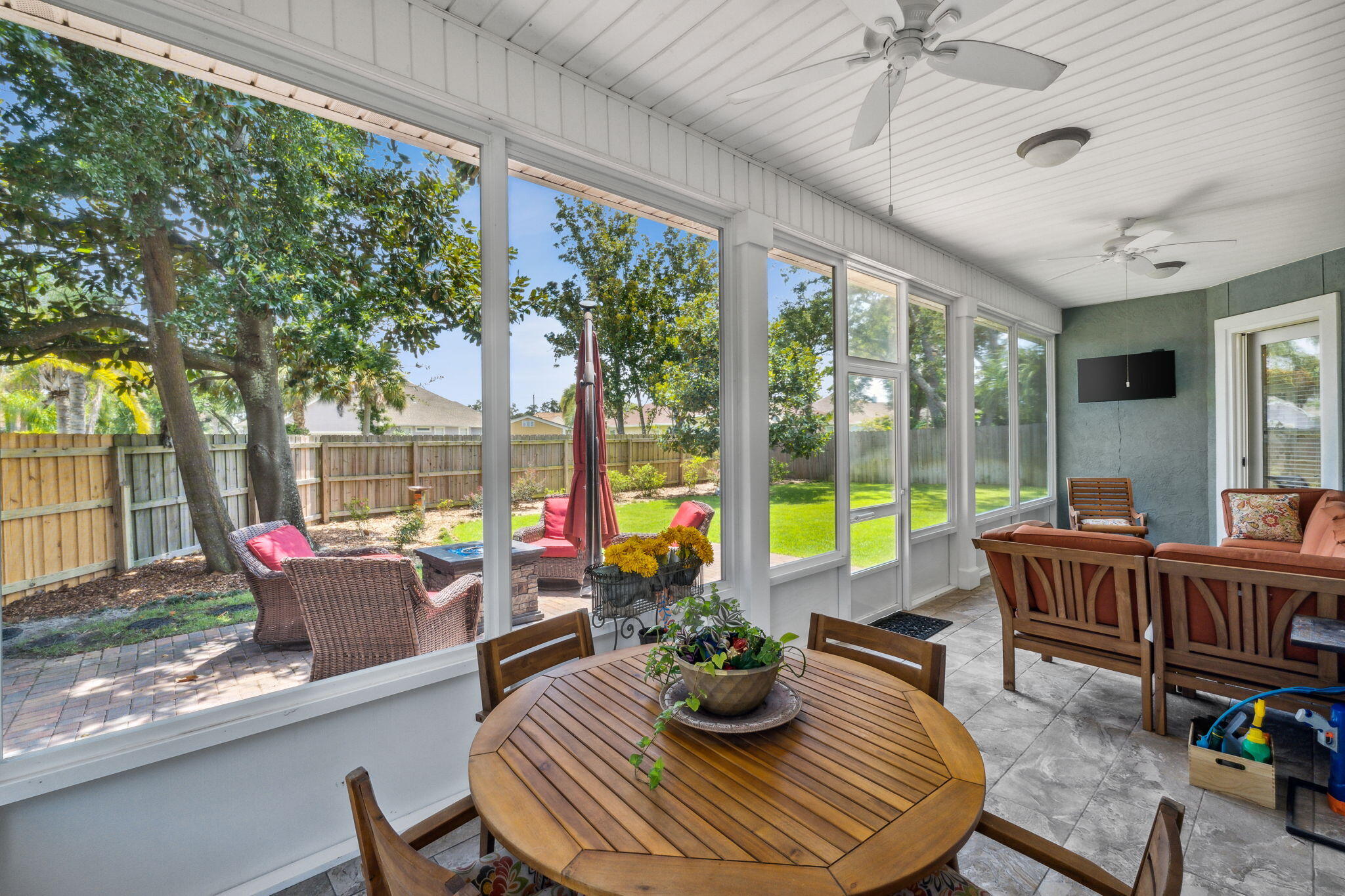 PELICAN BAY S/D - Residential