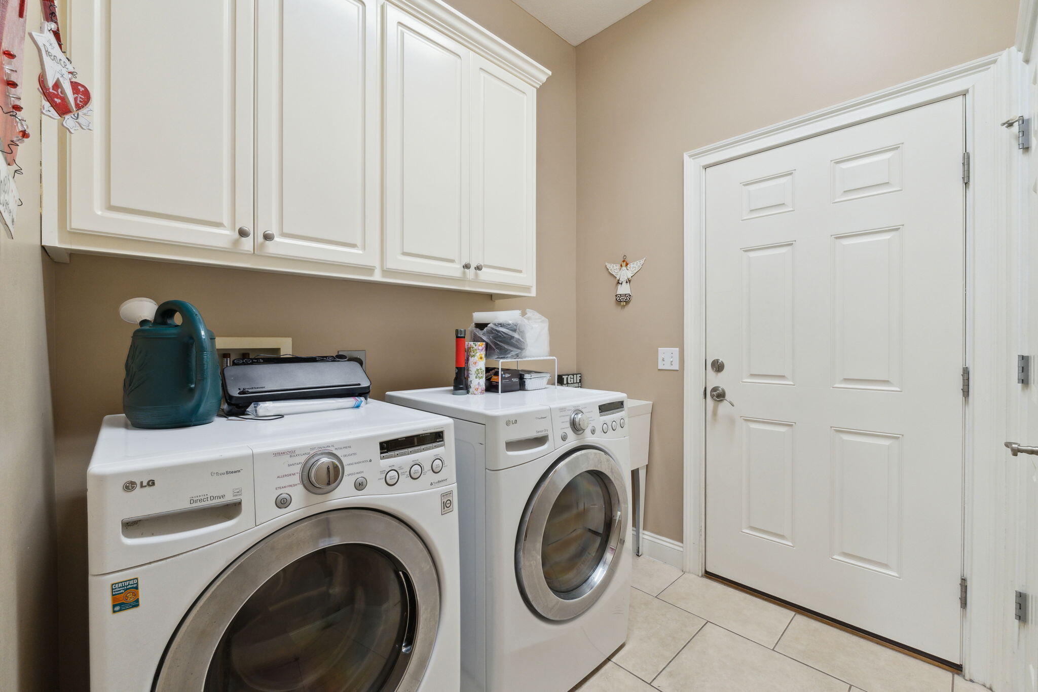 PELICAN BAY S/D - Residential