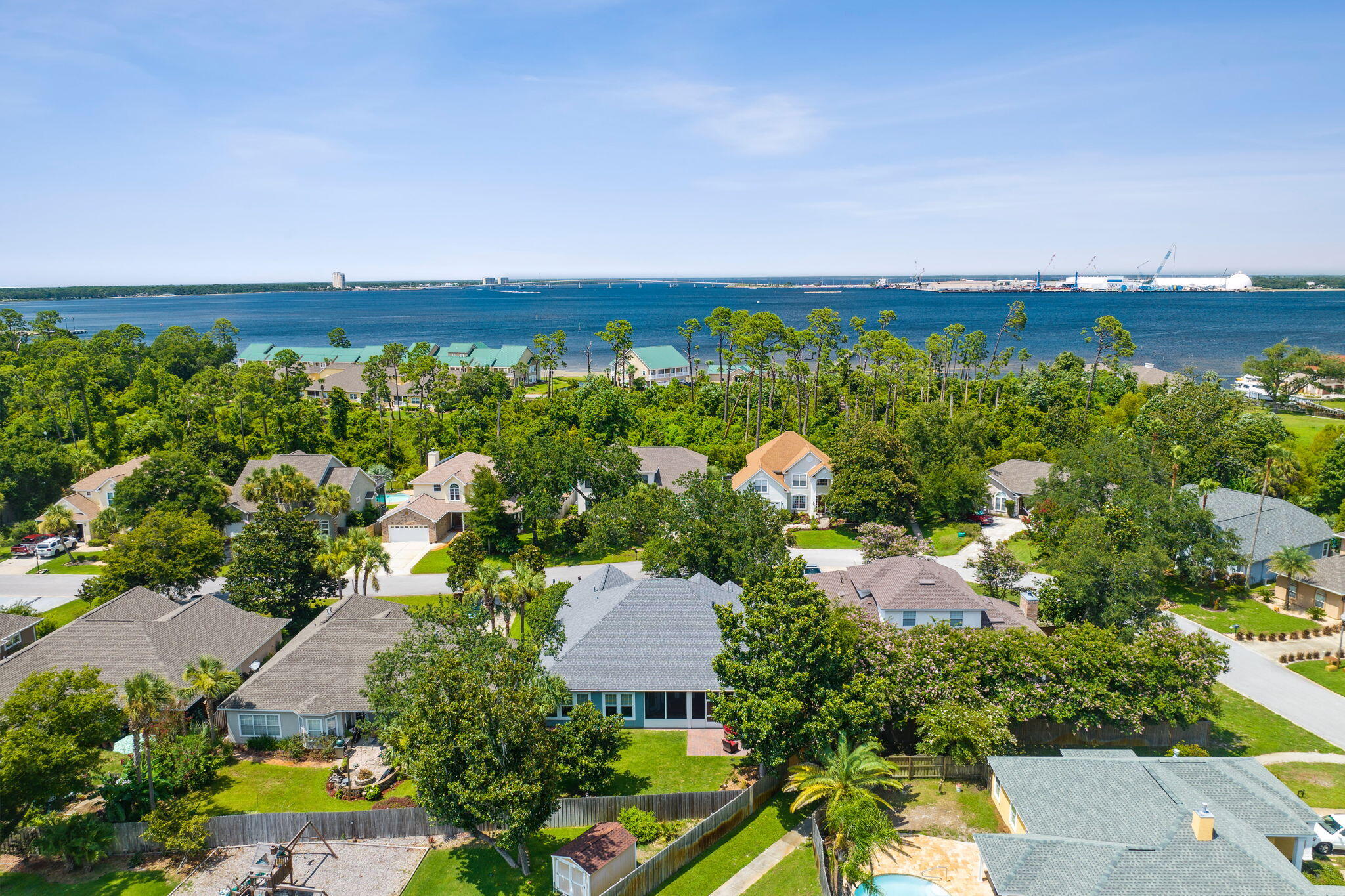 PELICAN BAY S/D - Residential