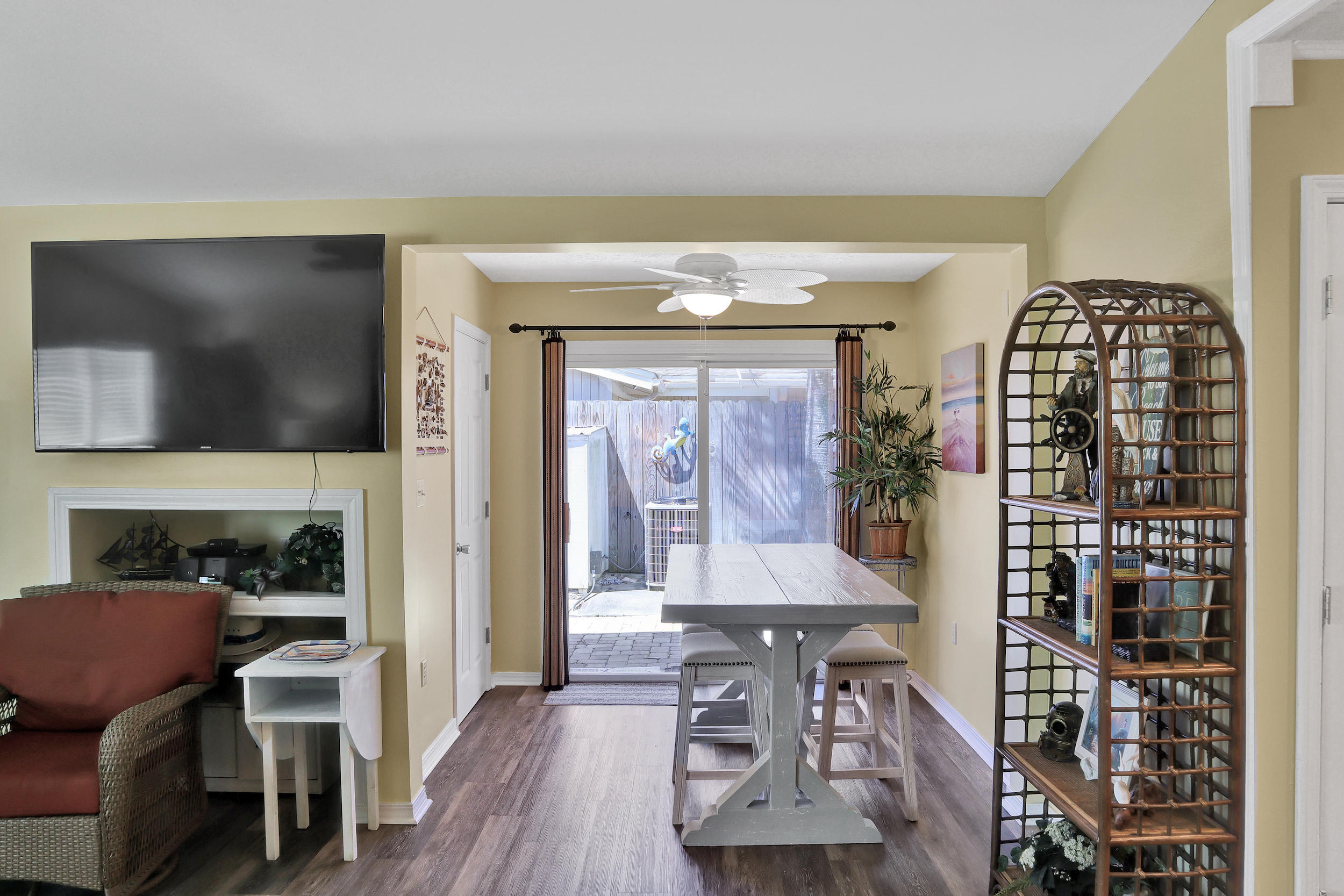 SEASCAPE CONDO TENNIS VILLAGE - Residential