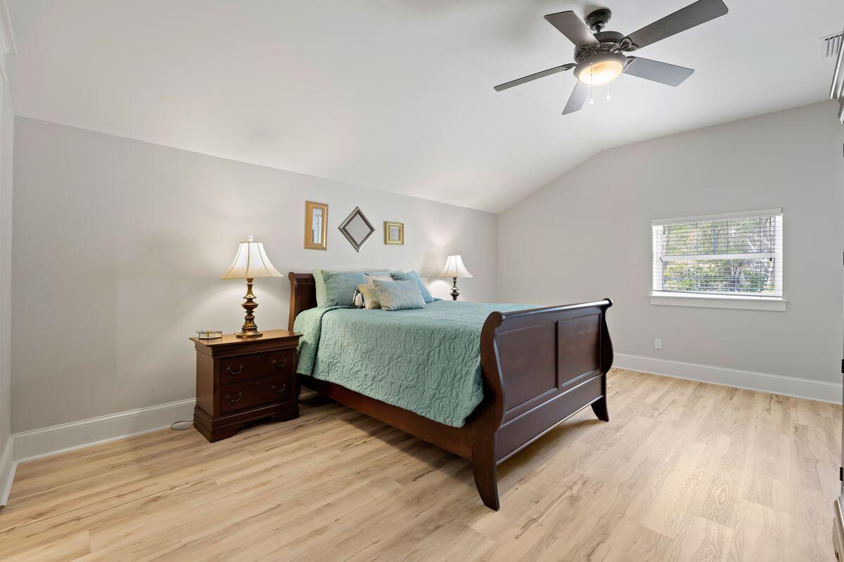 PELICAN BAY - Residential