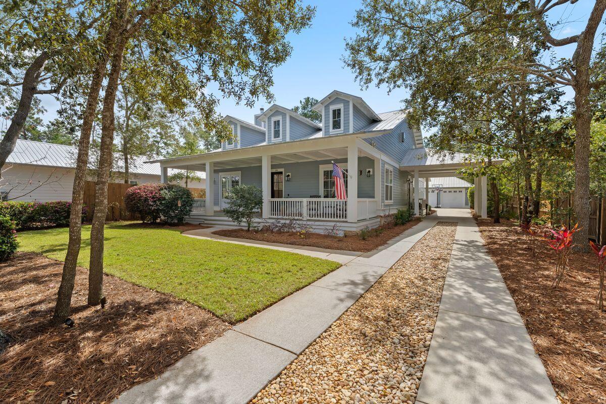 PELICAN BAY - Residential