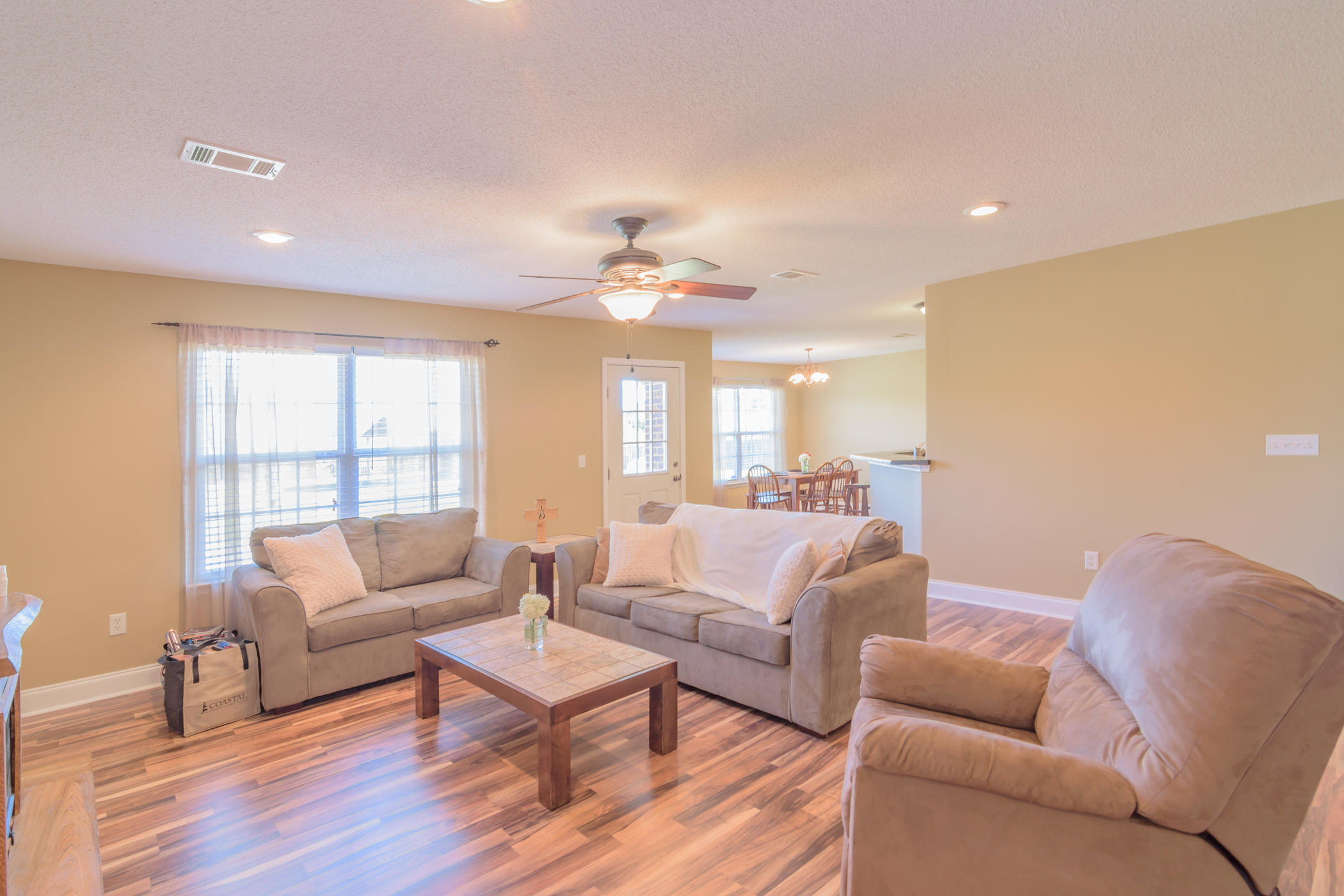 VIRGINIA RIDGE - Residential