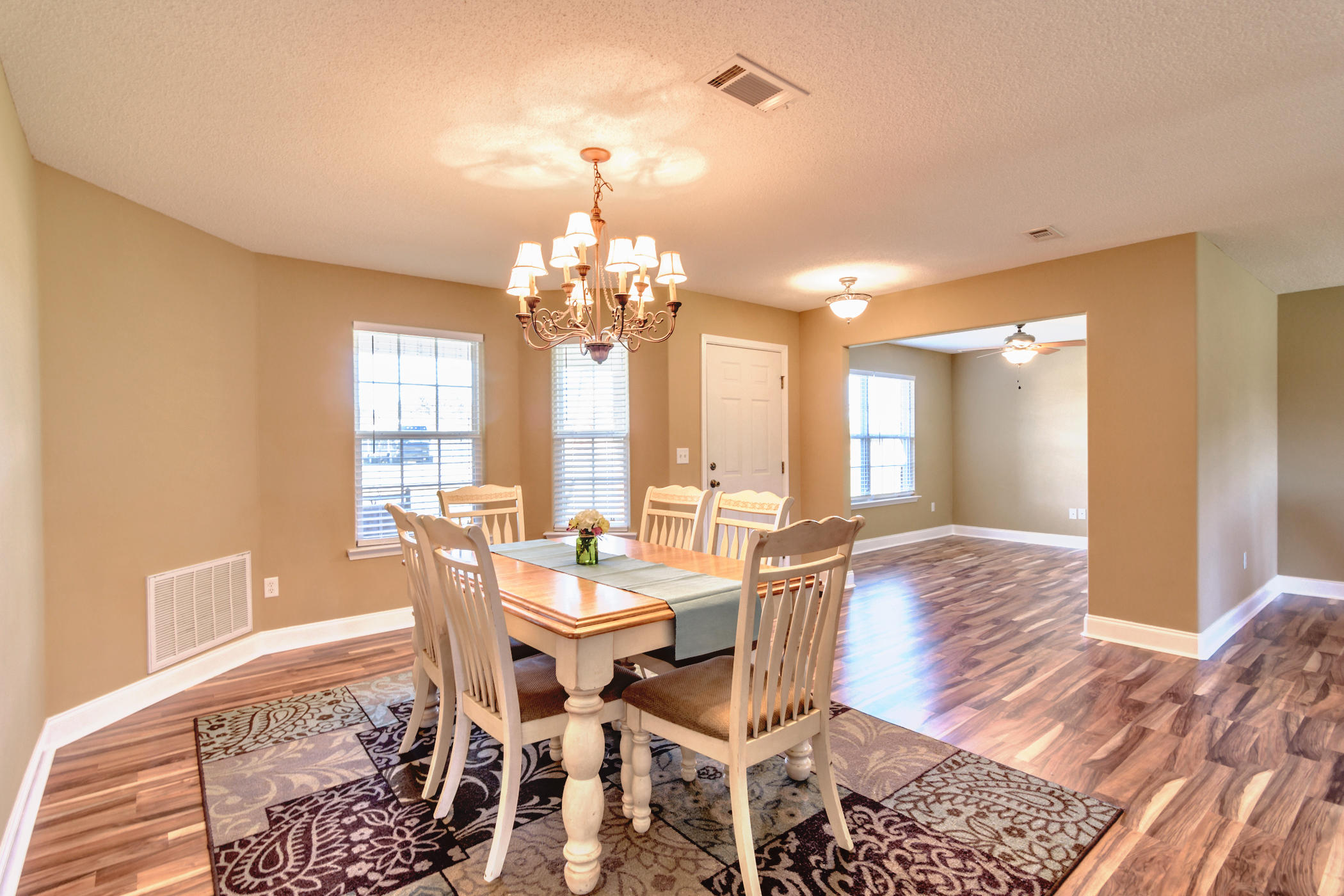 VIRGINIA RIDGE - Residential