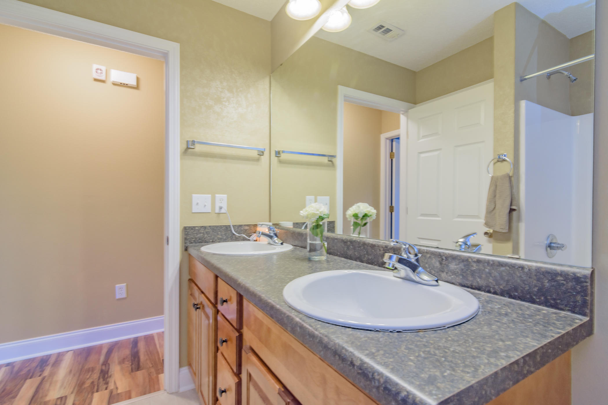 VIRGINIA RIDGE - Residential