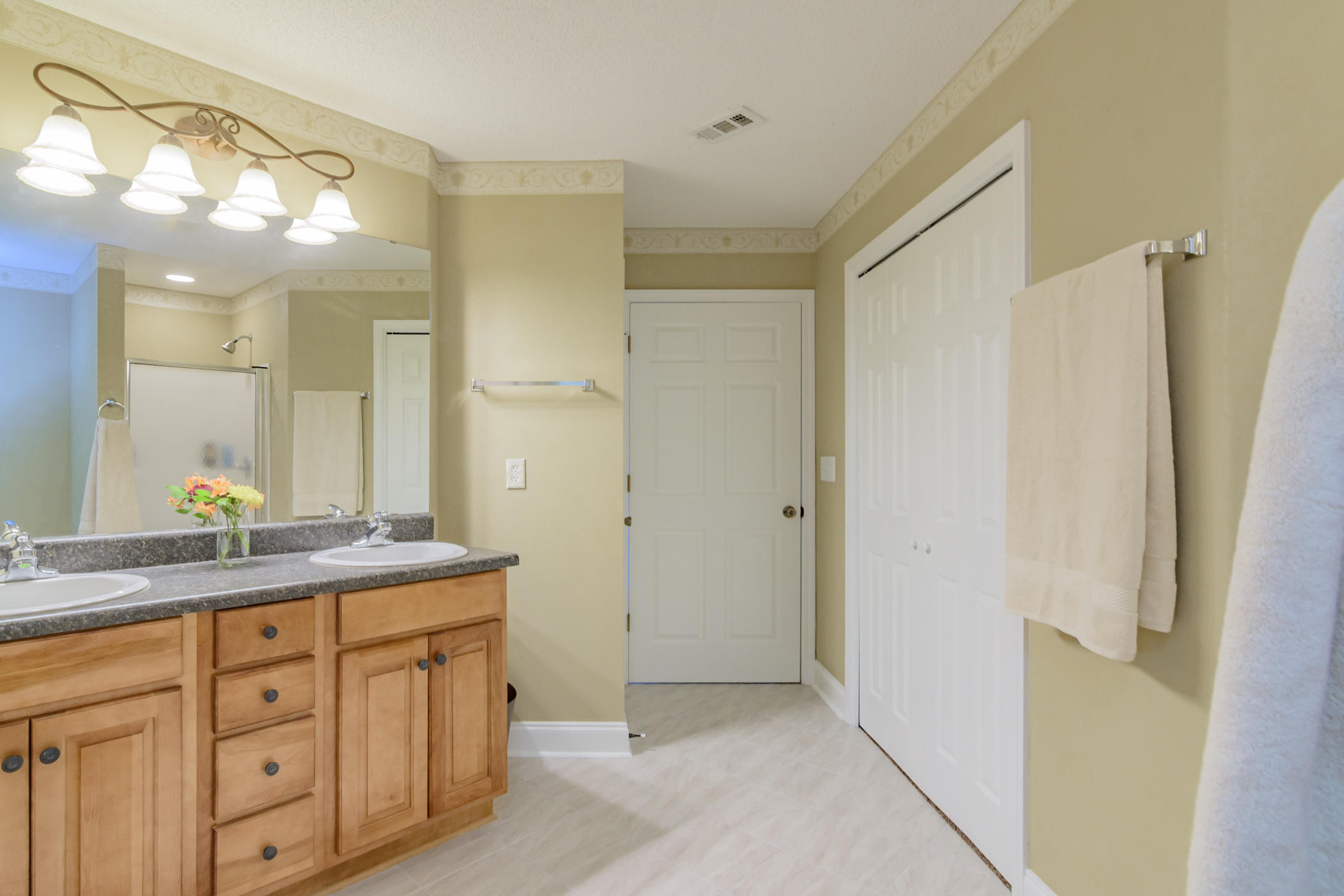 VIRGINIA RIDGE - Residential