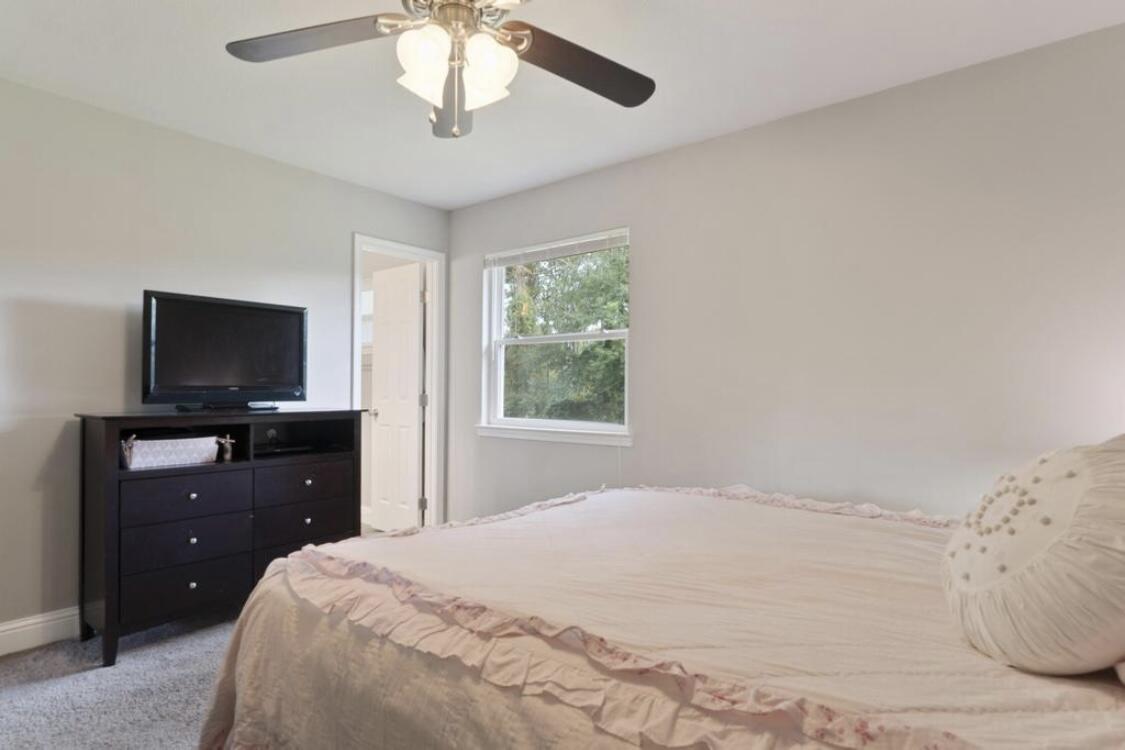 WYNNEHAVEN BEACH ESTATES 1ST ADDN - Residential Lease