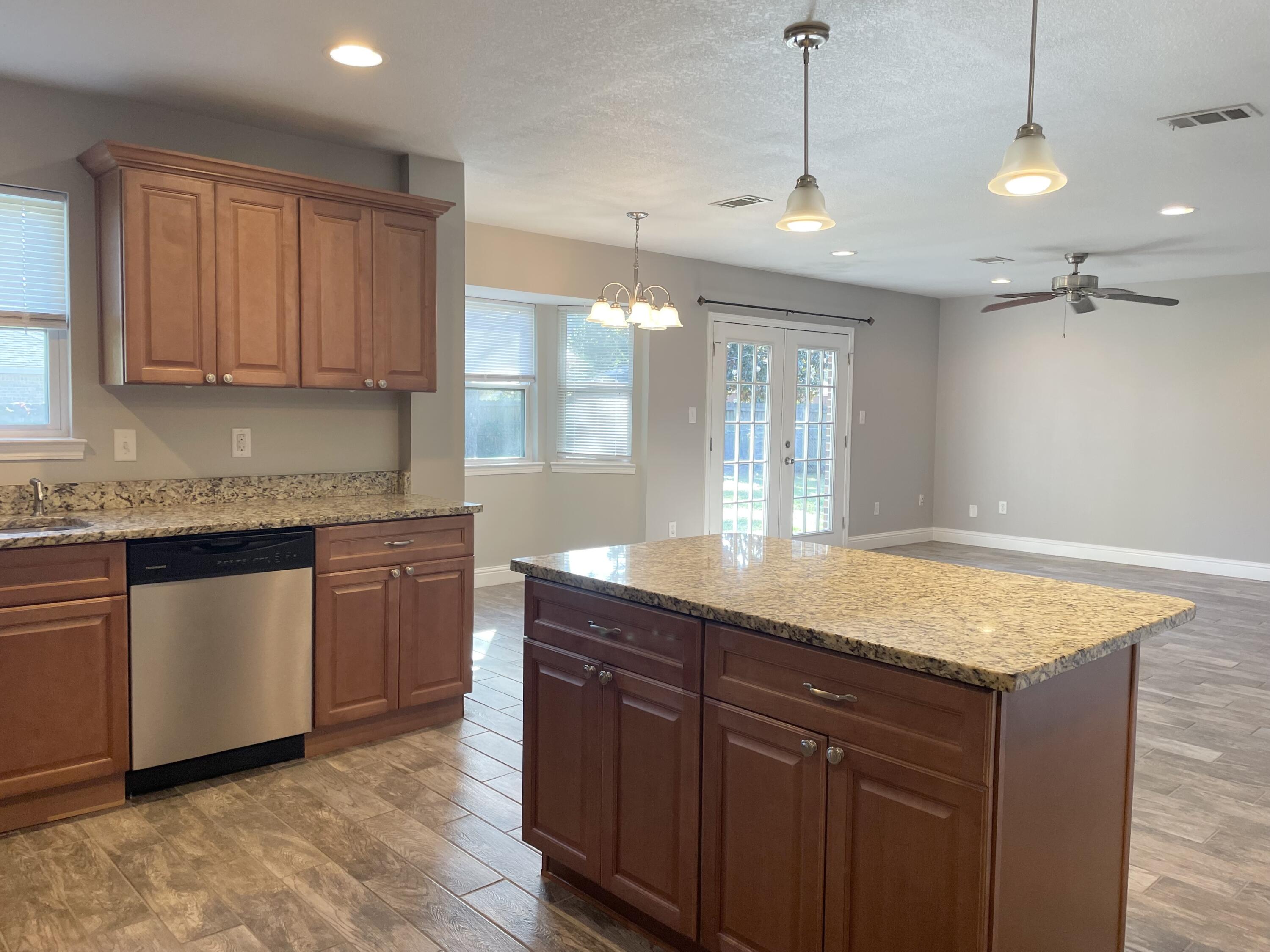 WYNNEHAVEN BEACH ESTATES 1ST ADDN - Residential Lease