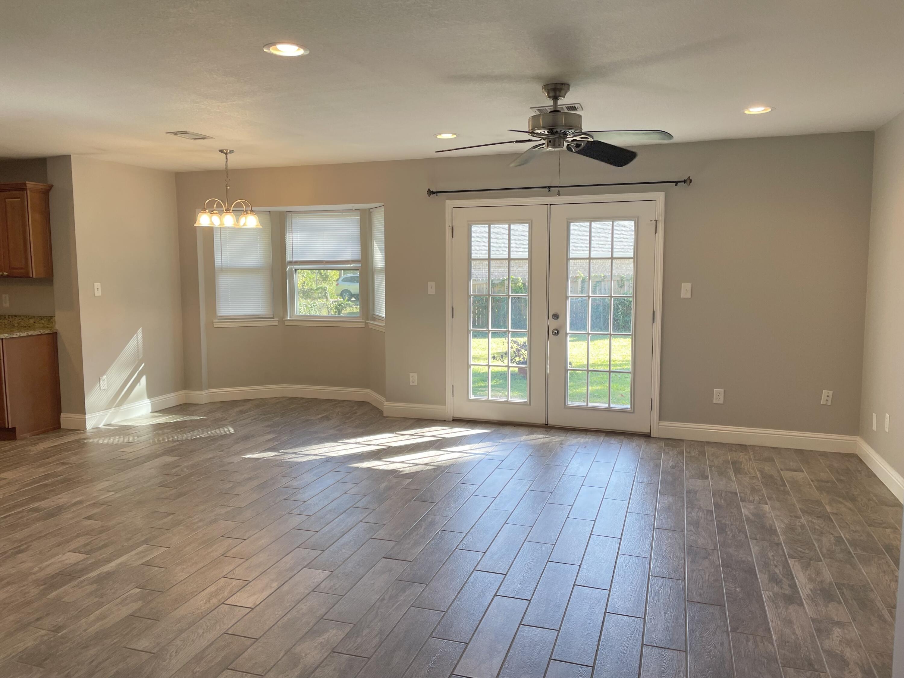 WYNNEHAVEN BEACH ESTATES 1ST ADDN - Residential Lease