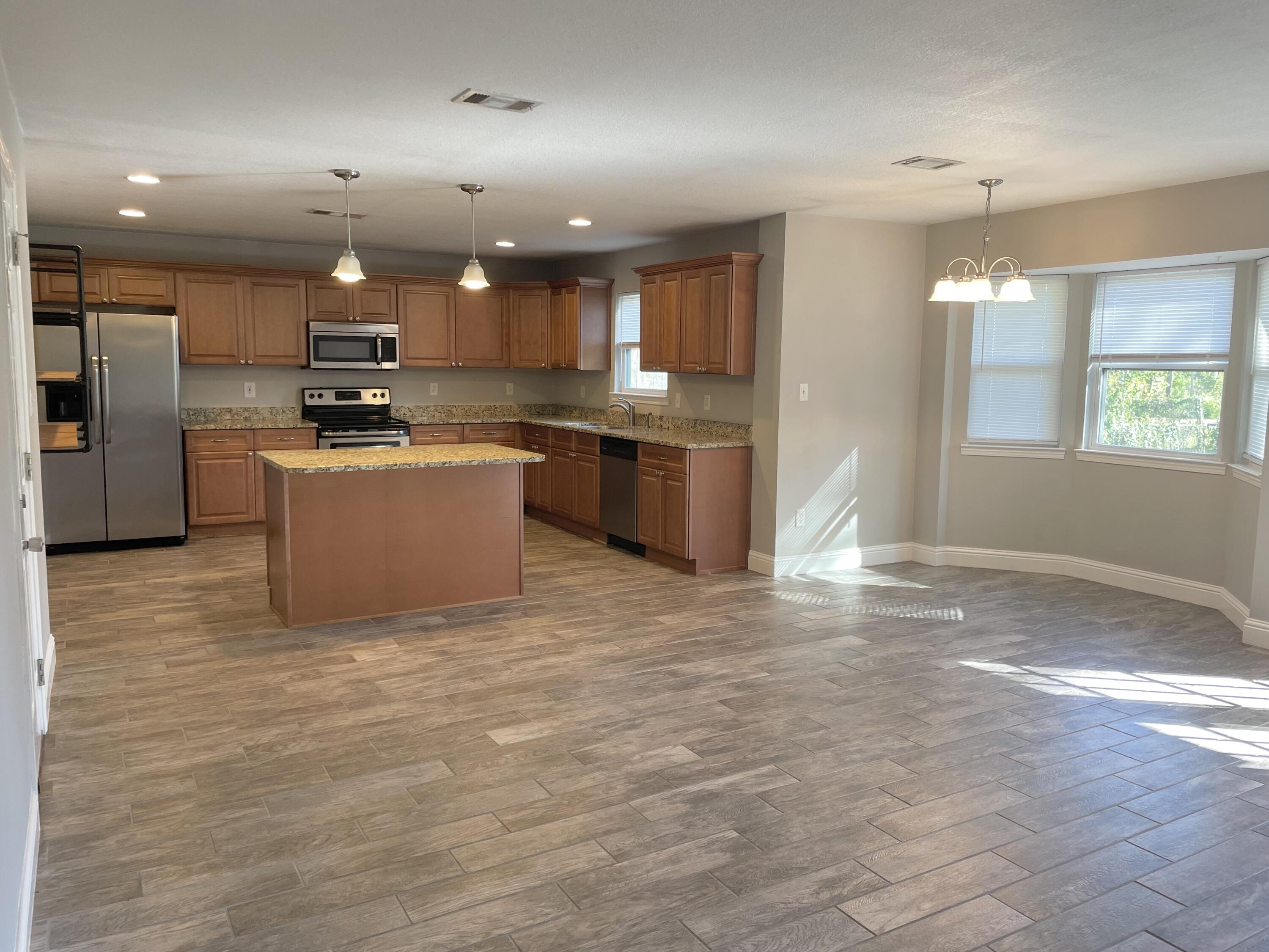 WYNNEHAVEN BEACH ESTATES 1ST ADDN - Residential Lease