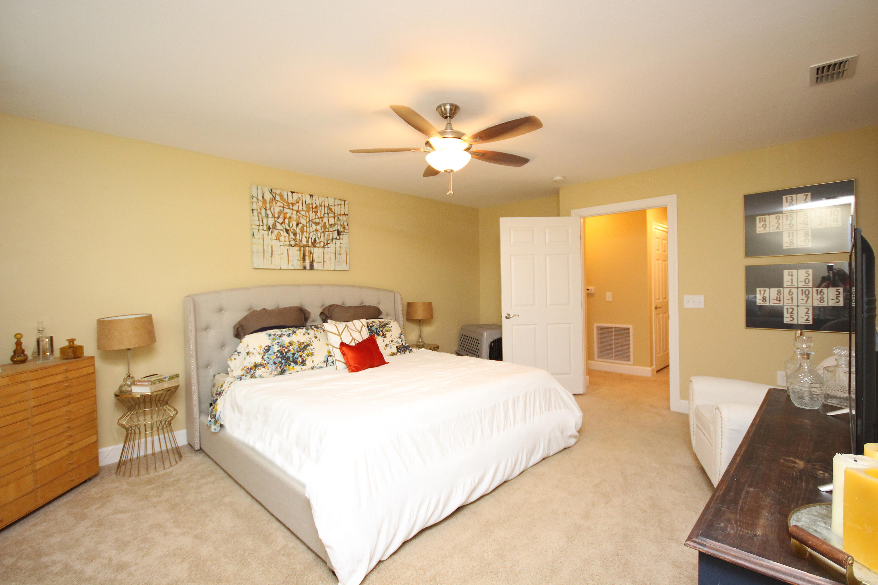 EAGLE BAY - Residential