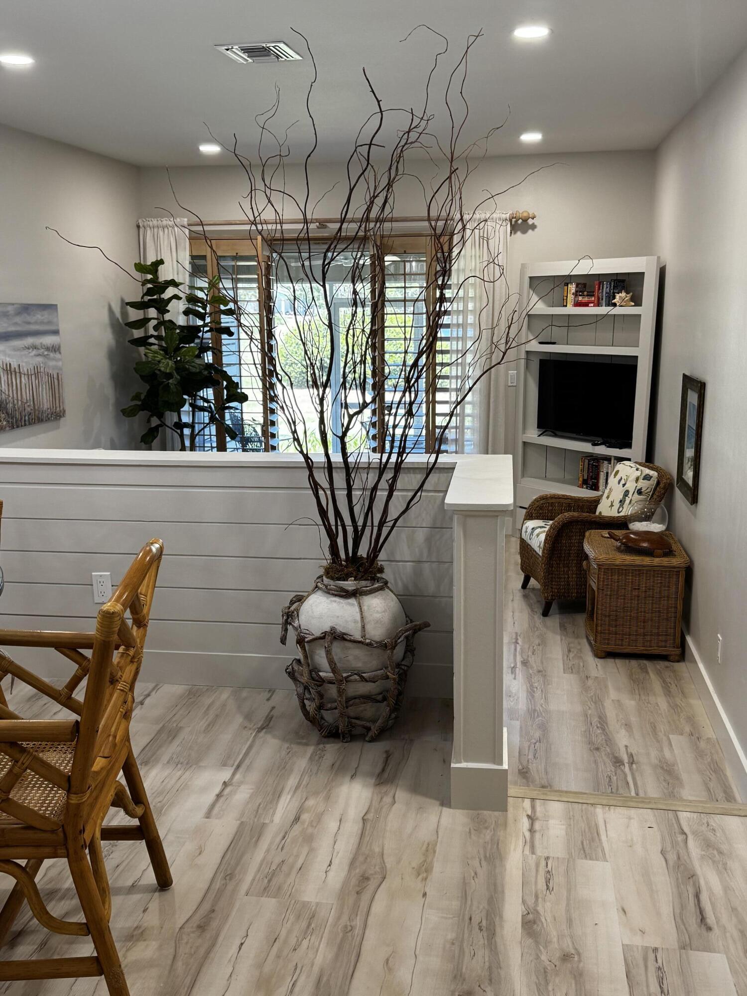 BAYOU VILLAGE CONDO PH 1 - Residential Lease