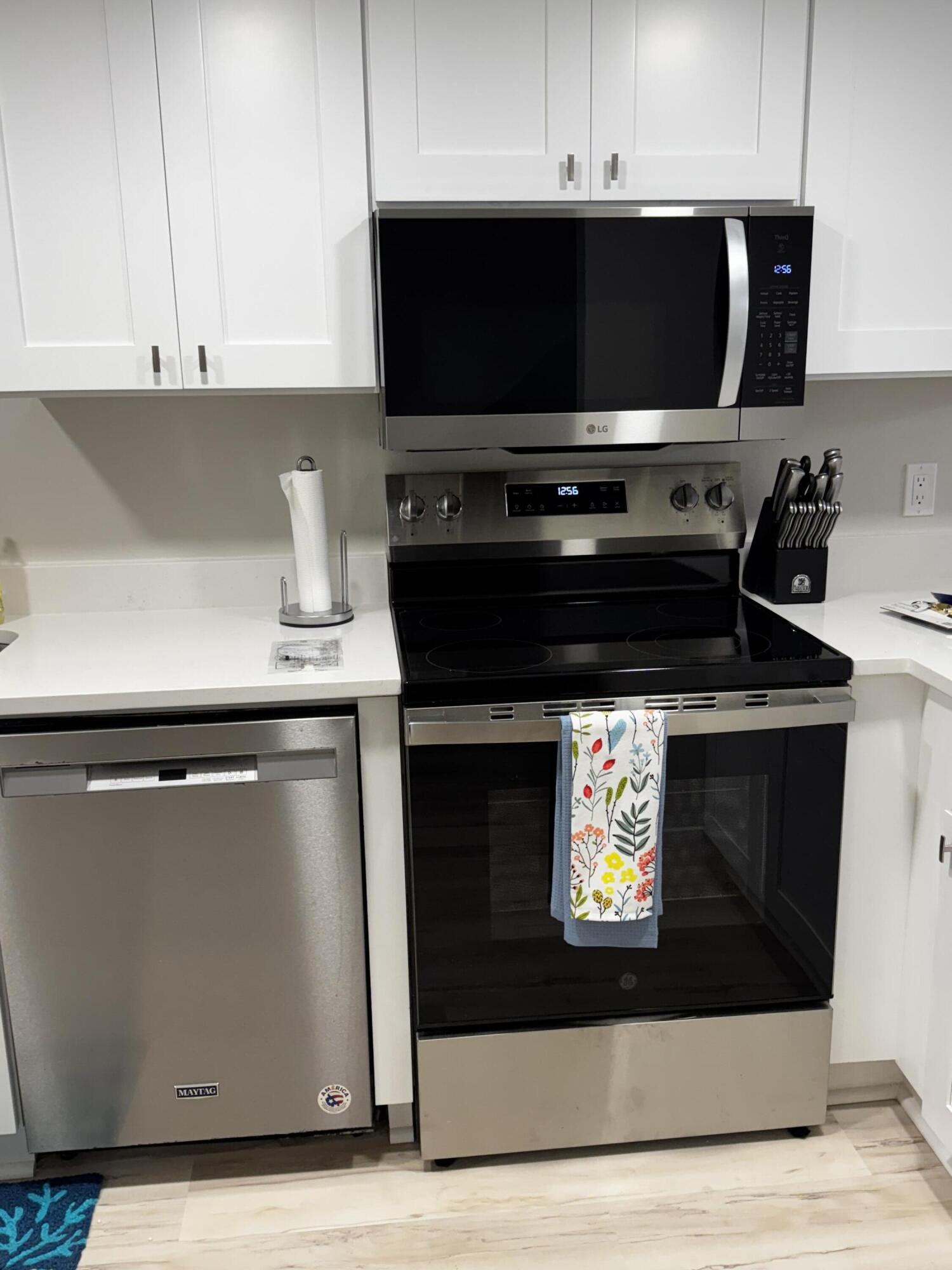 BAYOU VILLAGE CONDO PH 1 - Residential Lease