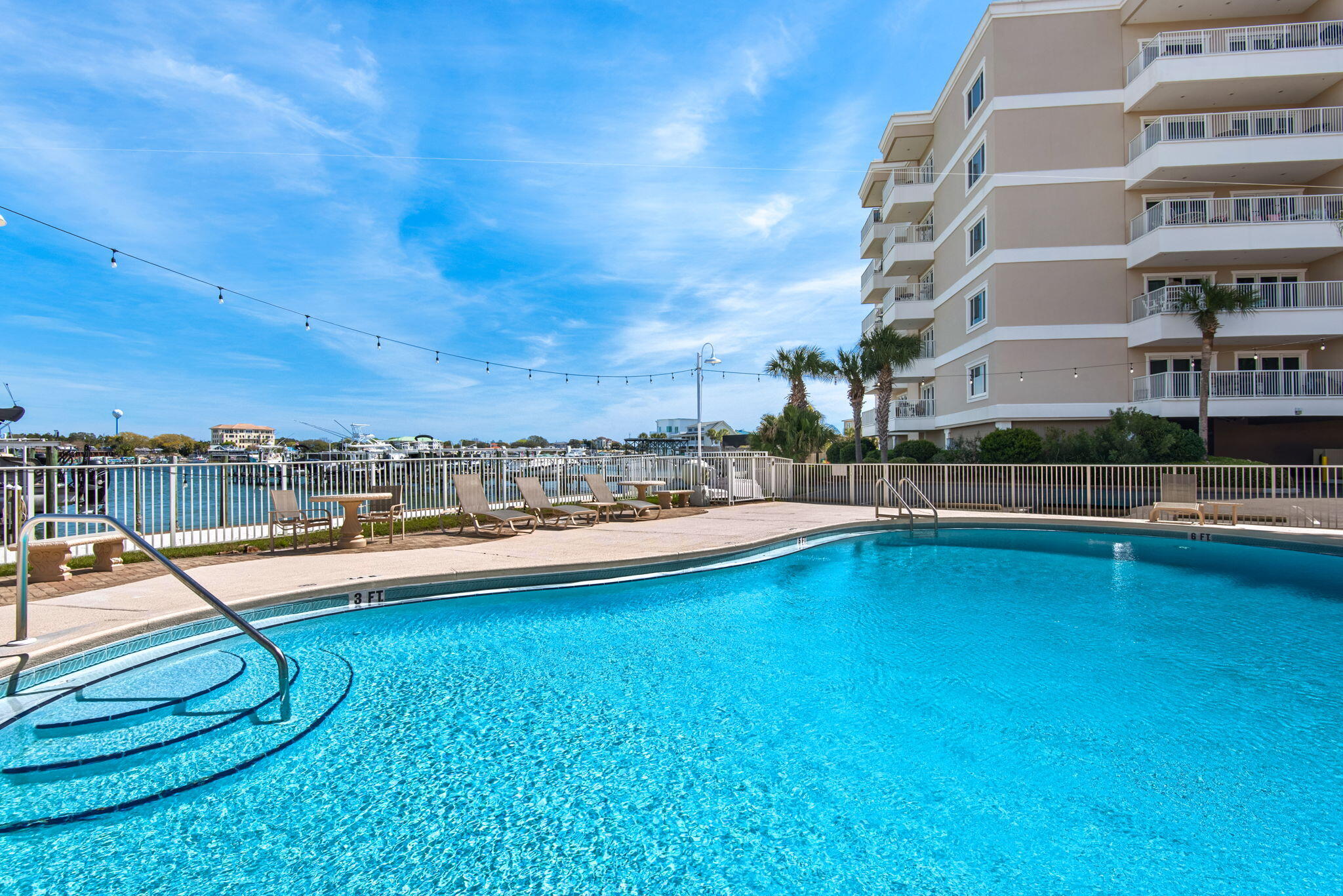 Sun King Towers - Residential