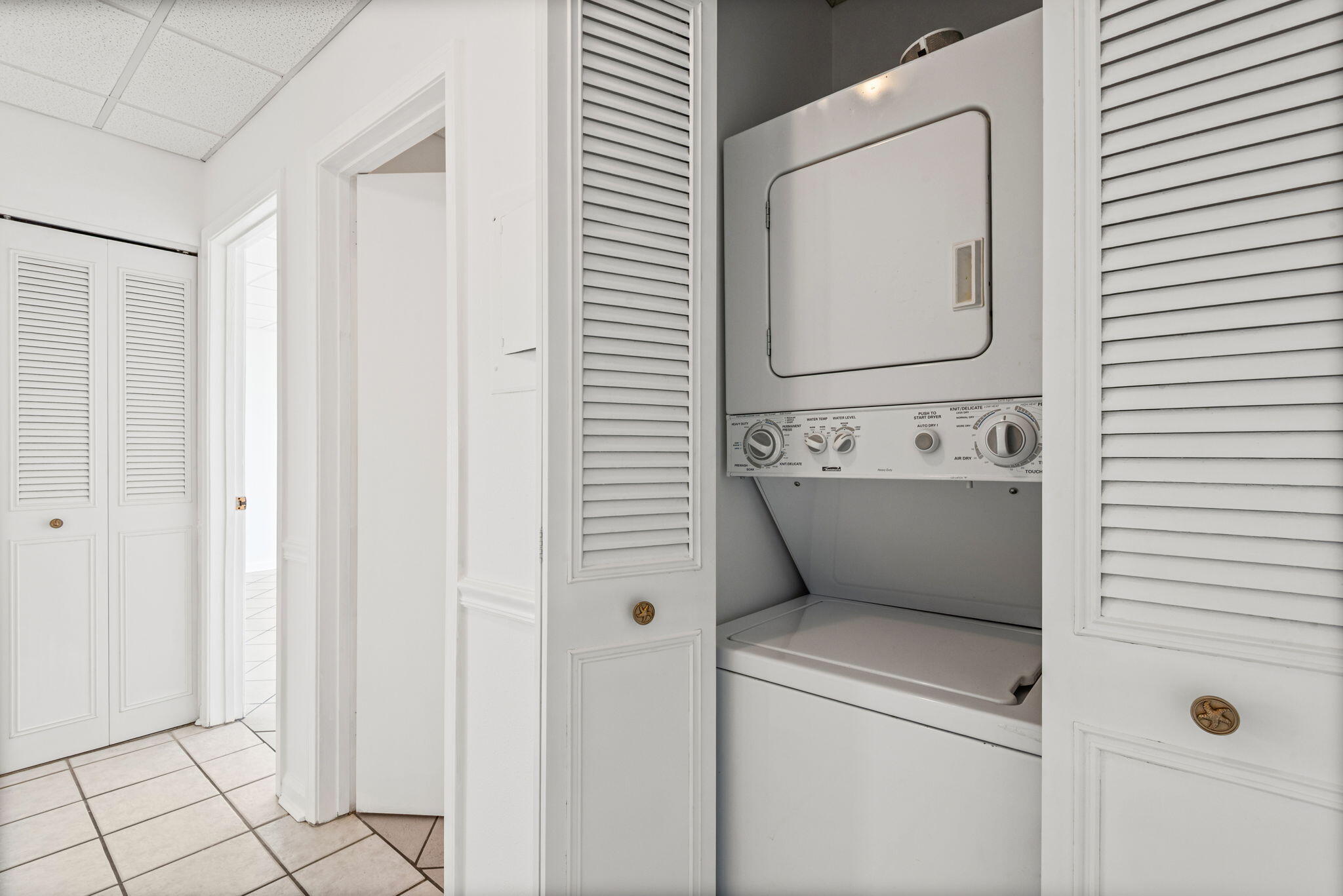 Sun King Towers - Residential