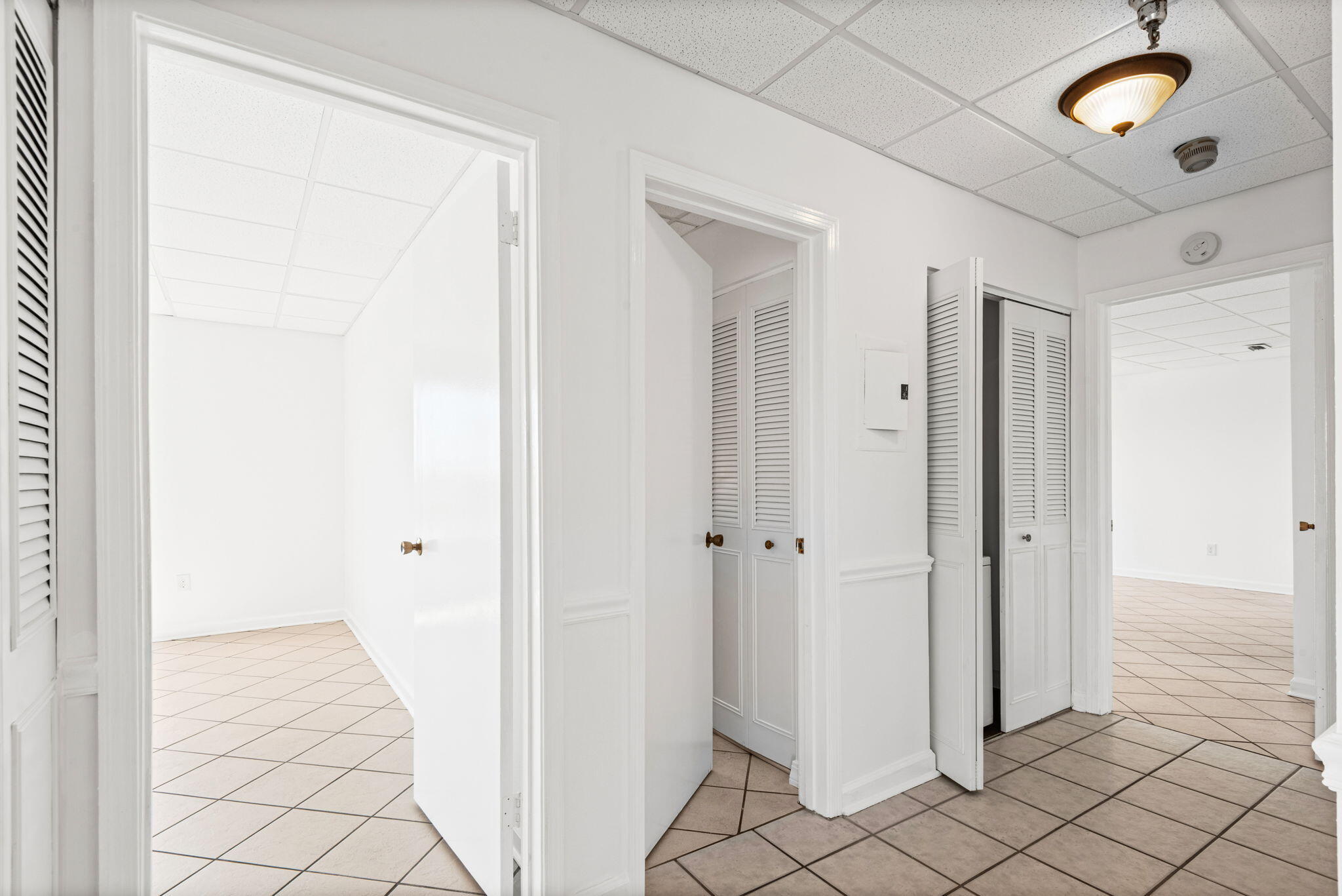 Sun King Towers - Residential