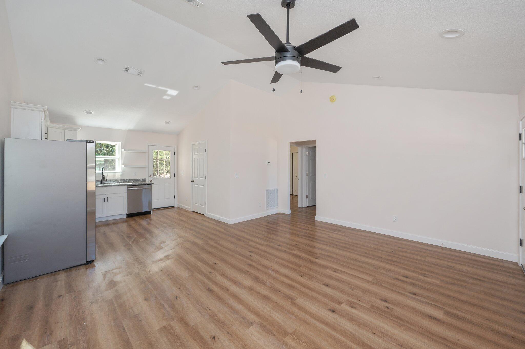 OAKWOOD HILLS UNIT 3 - Residential