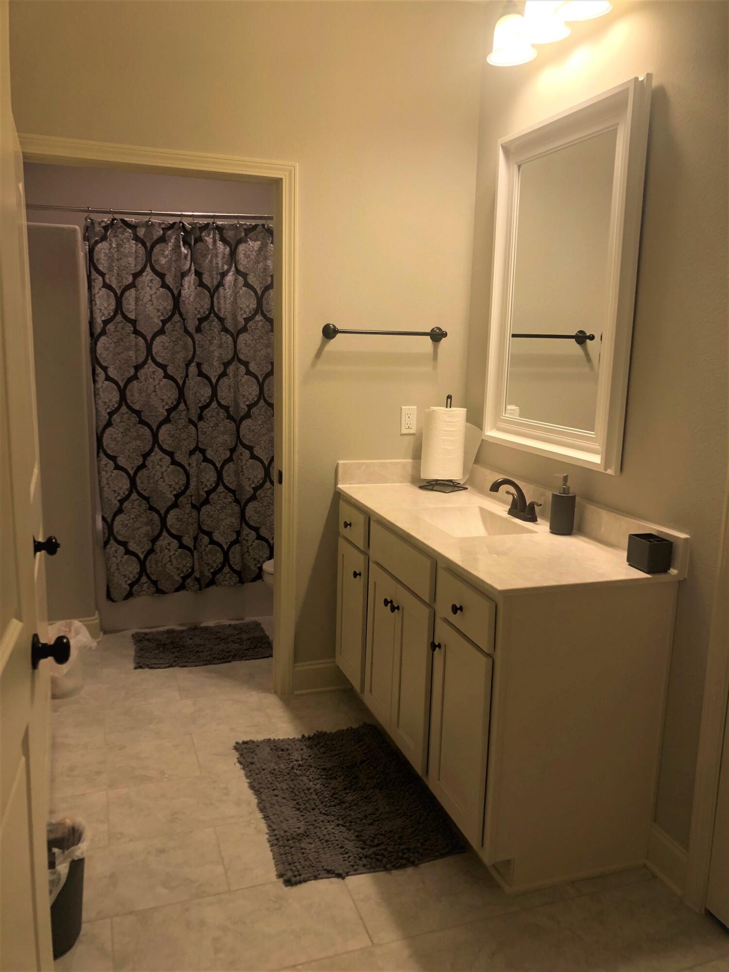 LEESBURG - Residential Lease