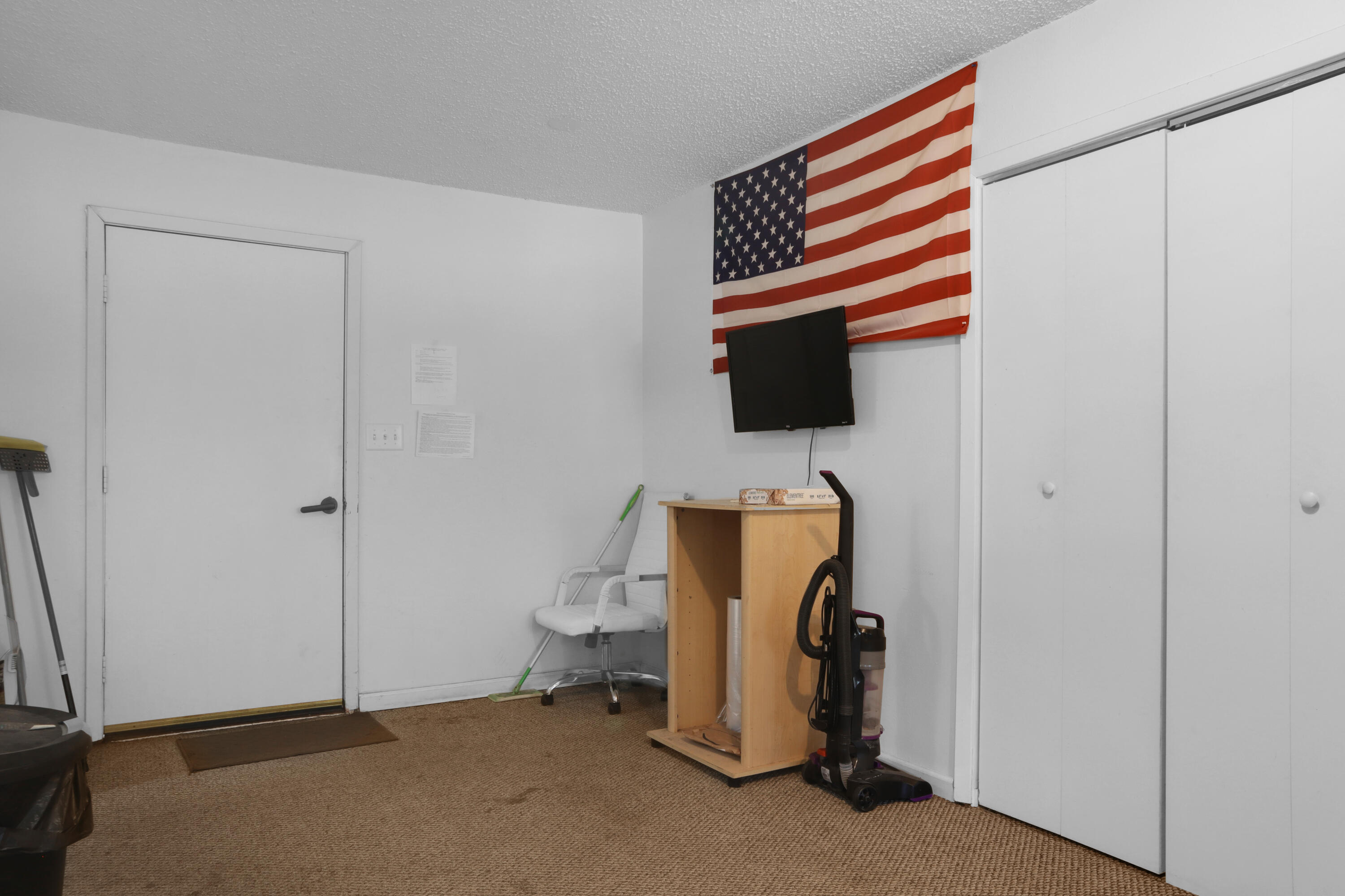 Fair Oaks Village Condo - Residential
