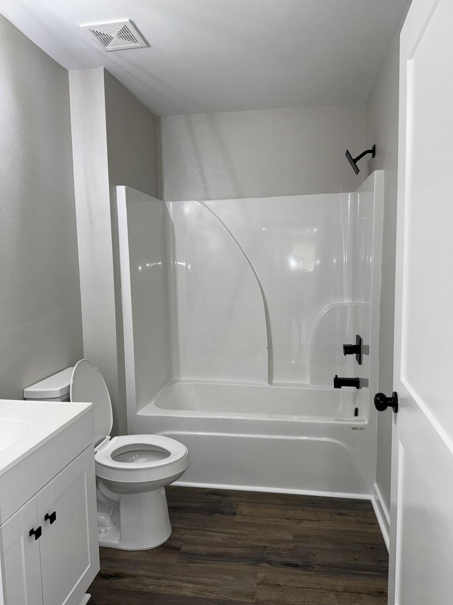 OAKWOOD HILLS UNIT 3 - Residential