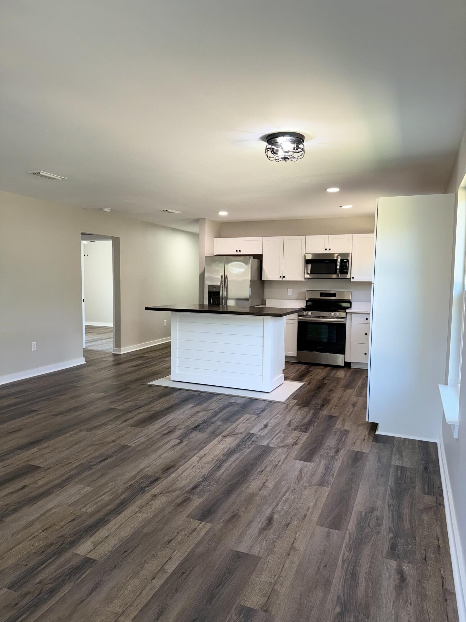 OAKWOOD HILLS UNIT 3 - Residential