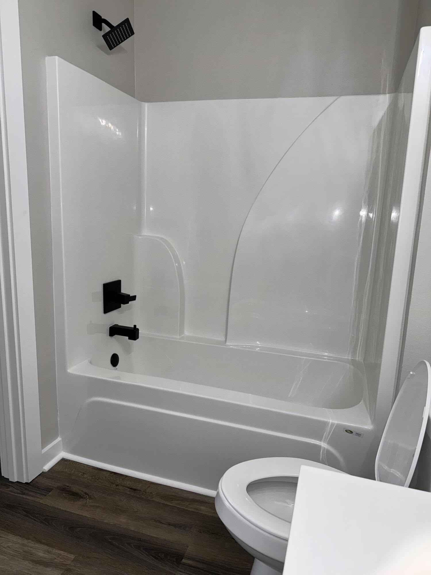 OAKWOOD HILLS UNIT 3 - Residential