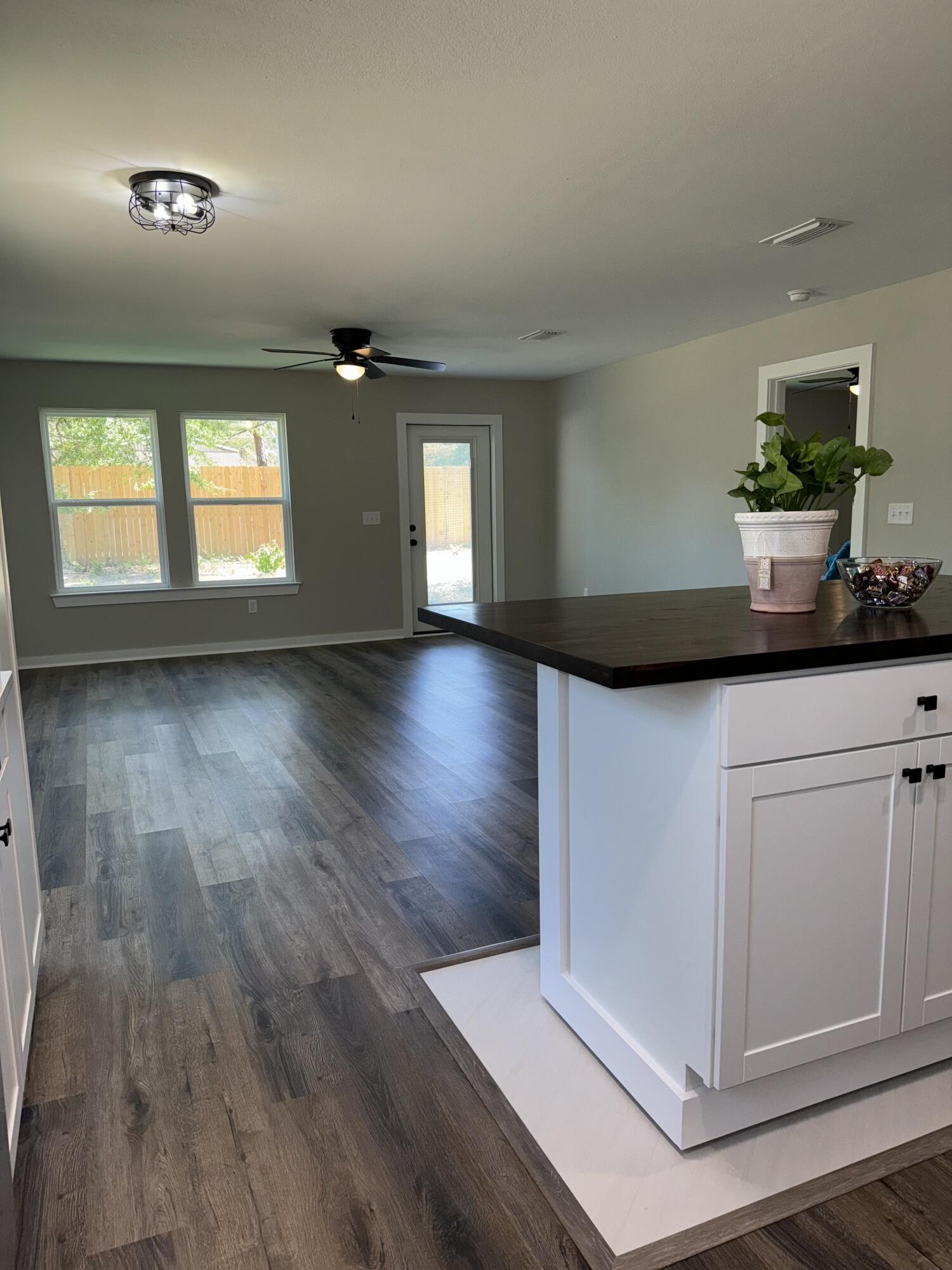 OAKWOOD HILLS UNIT 3 - Residential