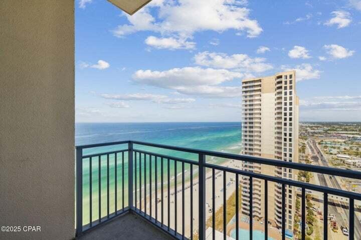 Sterling Breeze - Residential