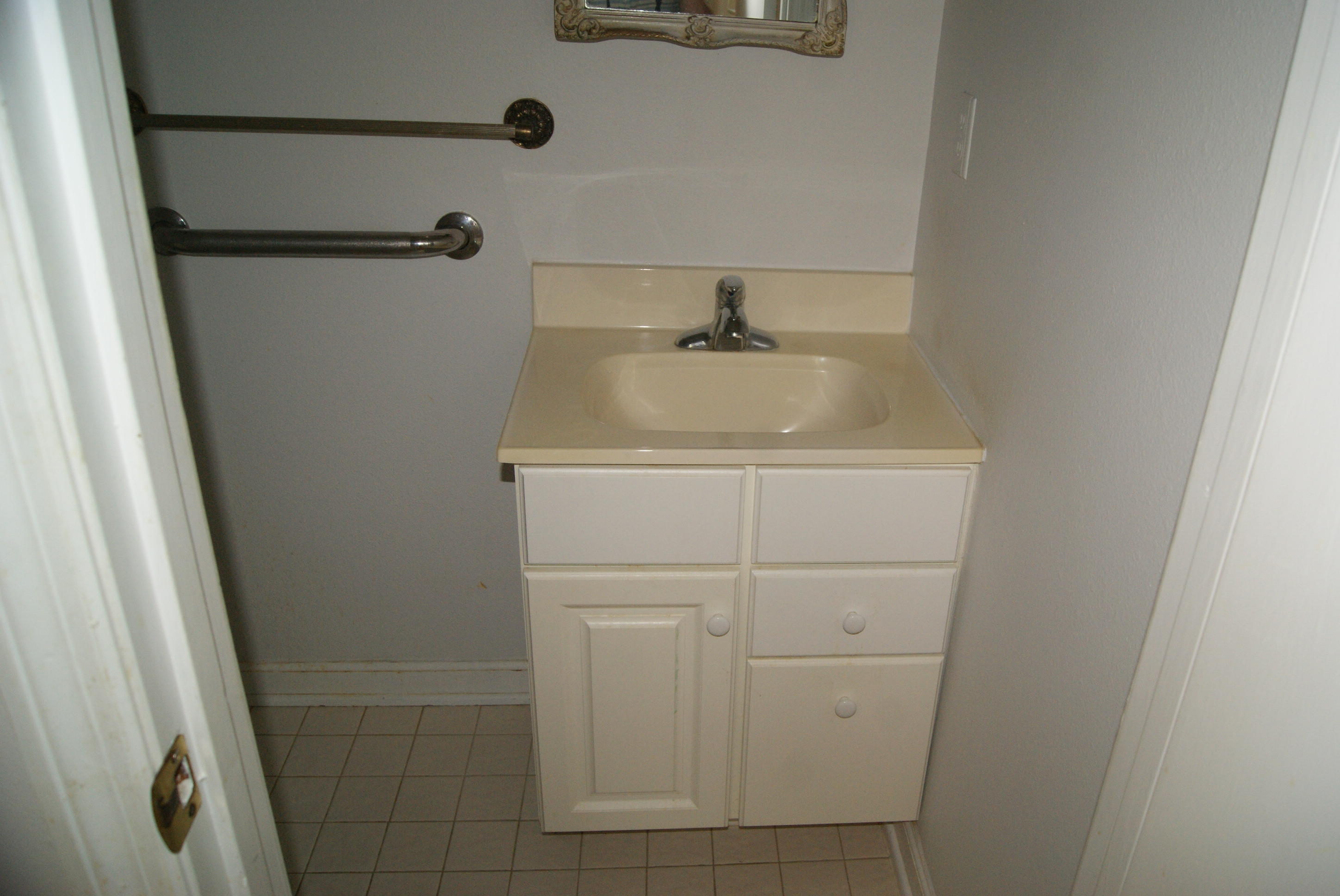 EDGEWATER VILLAGE - Residential