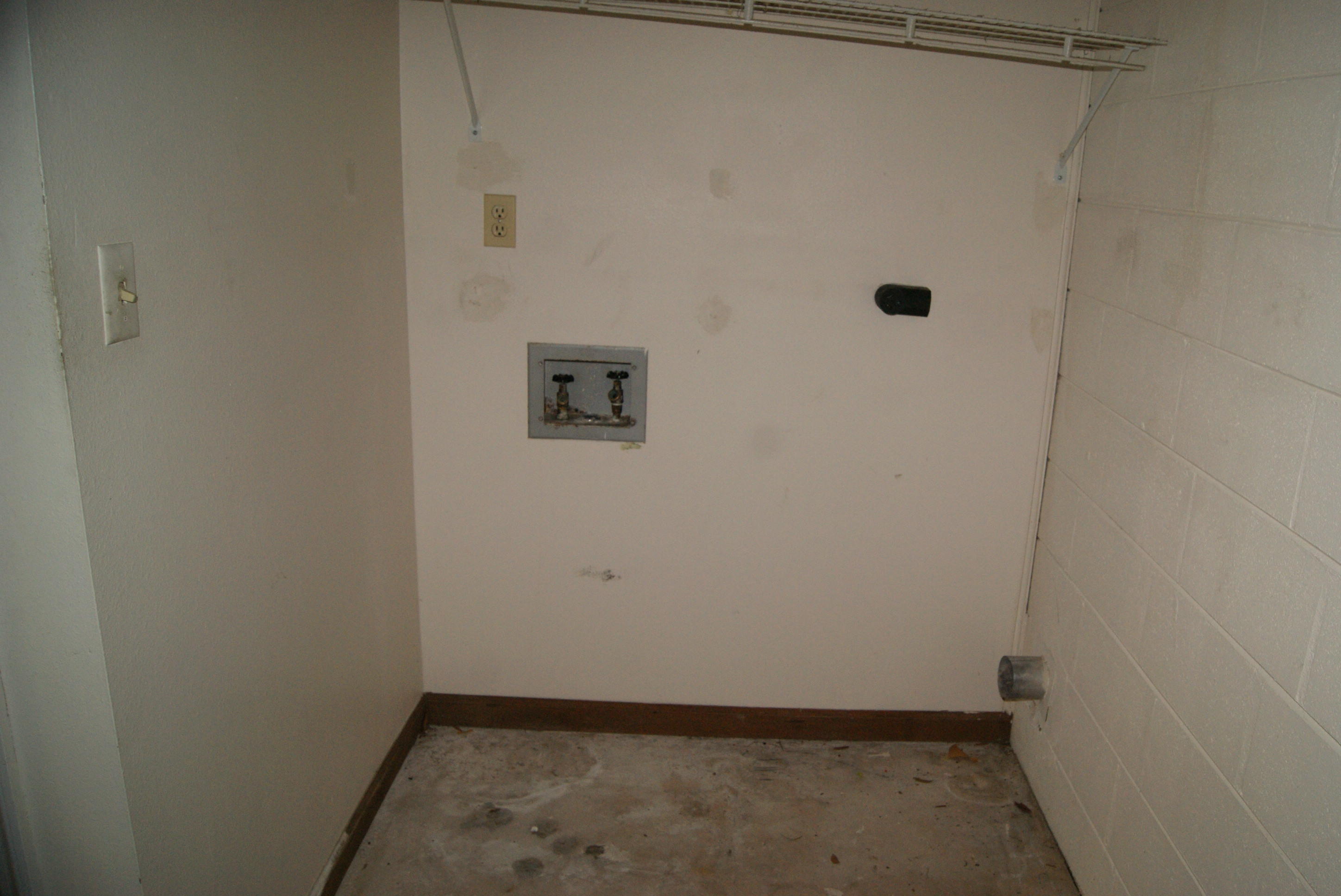 EDGEWATER VILLAGE - Residential